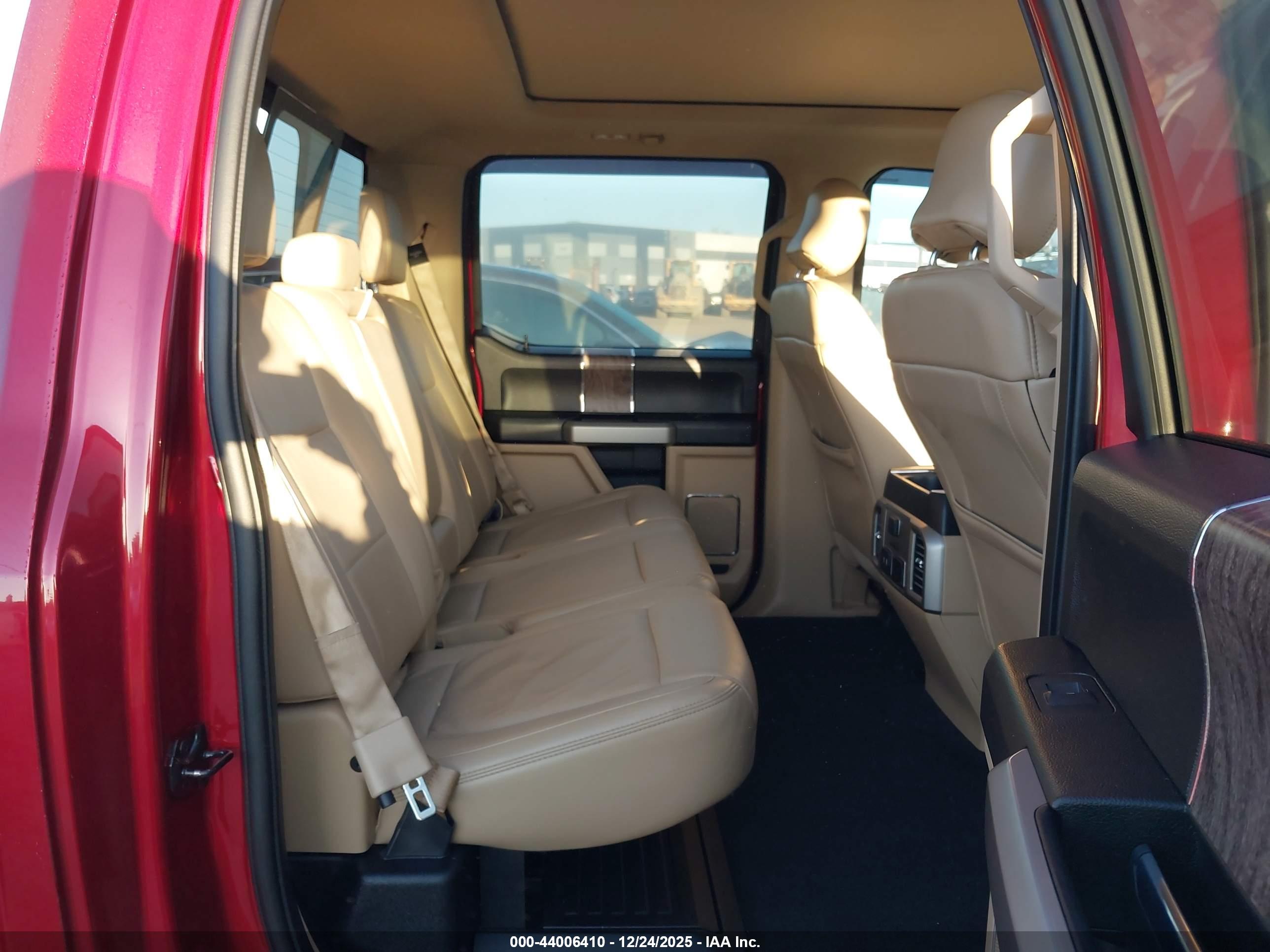 FORD F-350 image 8
