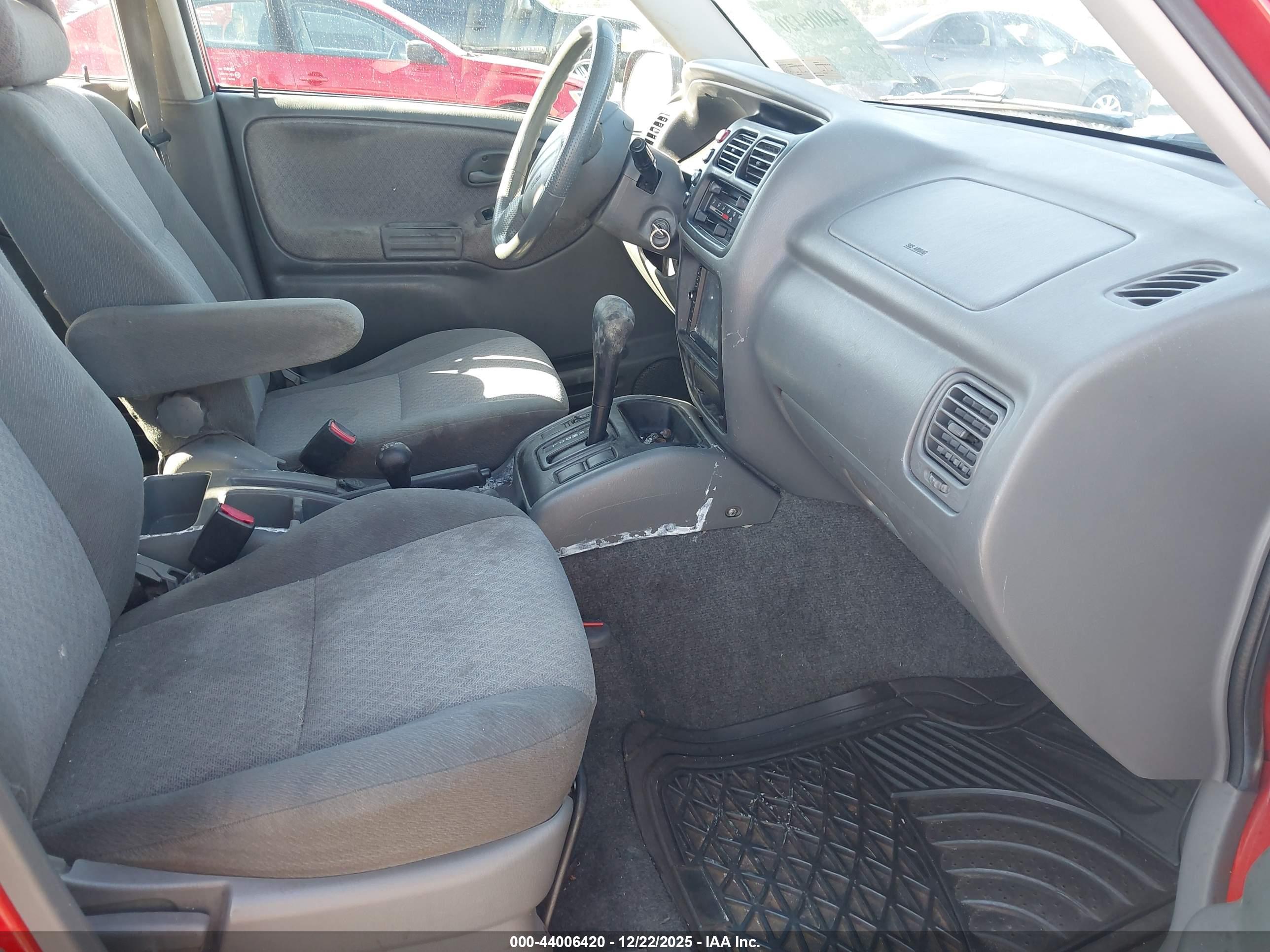 CHEVROLET TRACKER image 5