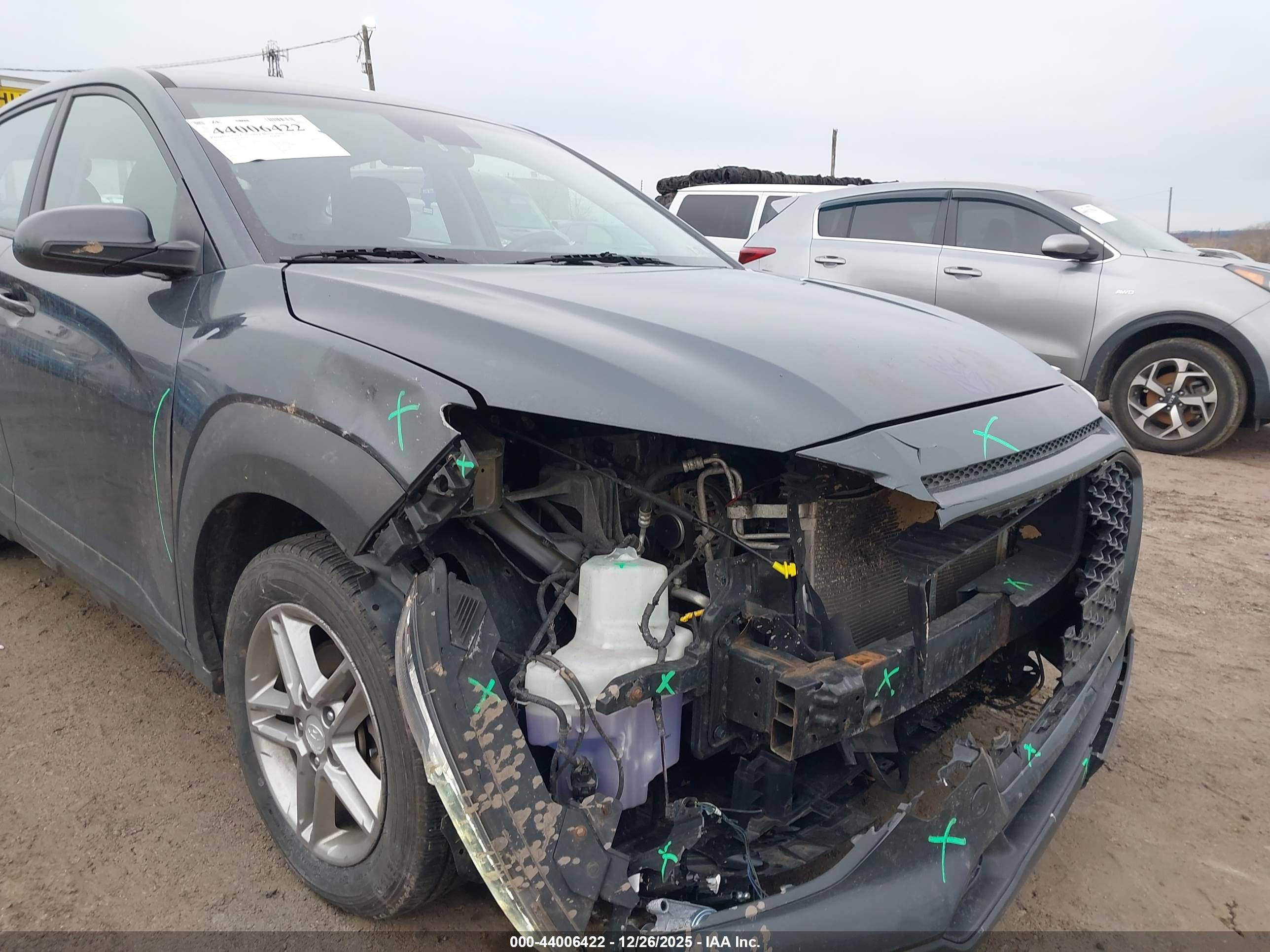 HYUNDAI KONA image 6