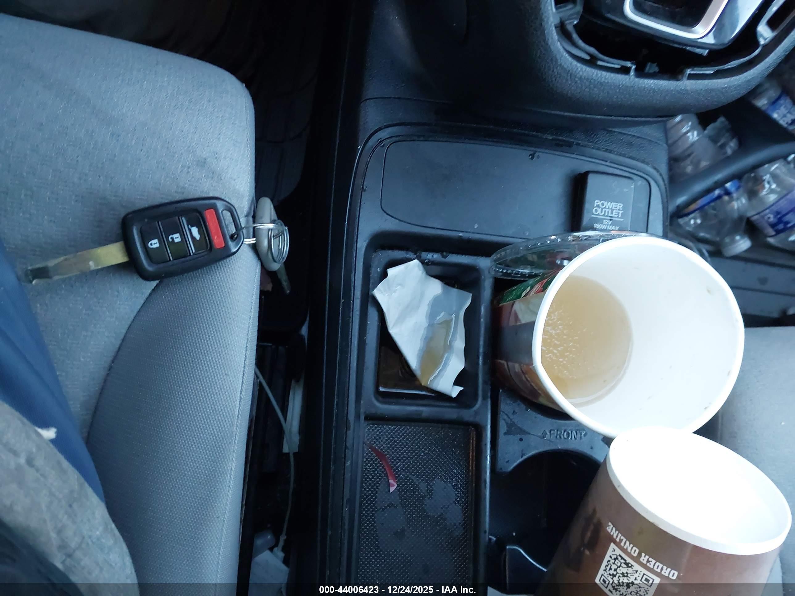 HONDA CR-V image 11