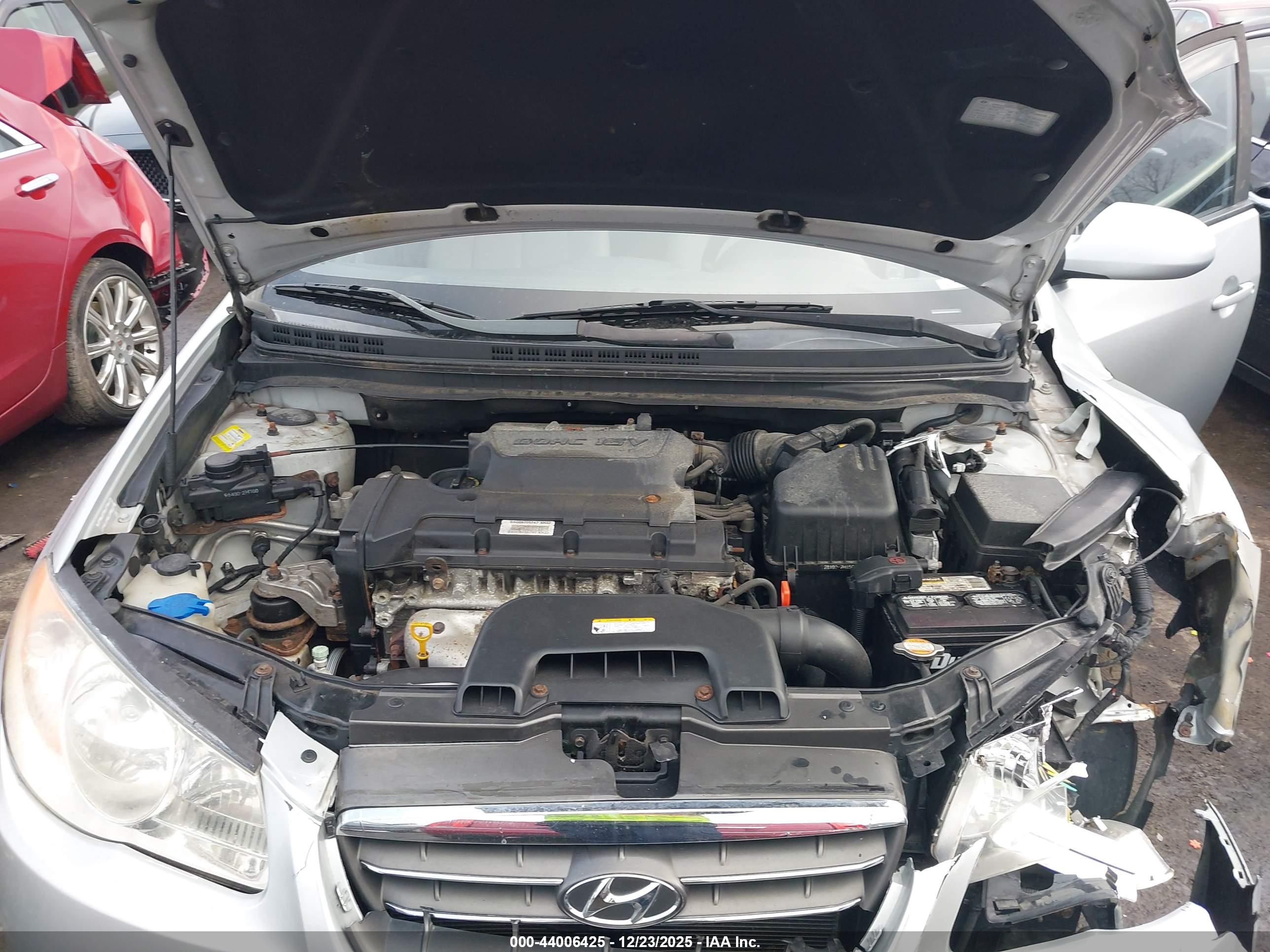 HYUNDAI ELANTRA image 10