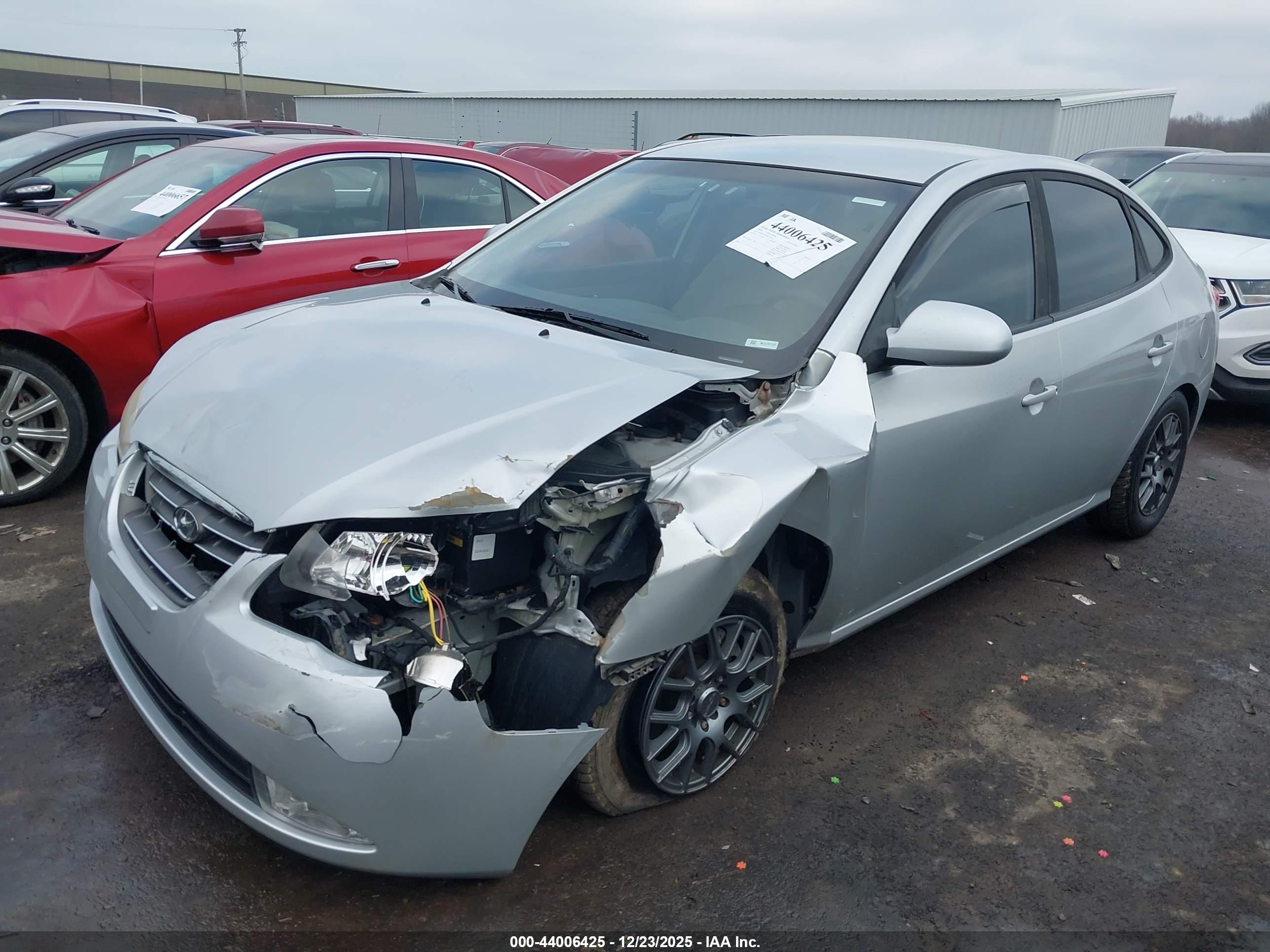 HYUNDAI ELANTRA image 2