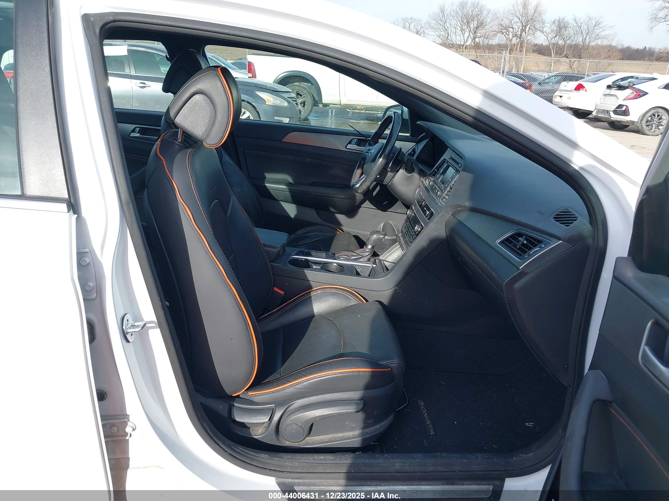HYUNDAI SONATA image 5