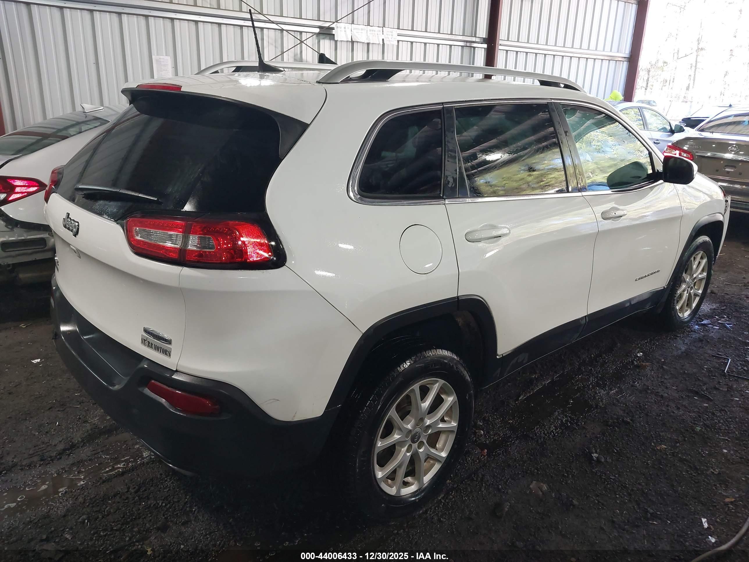 JEEP CHEROKEE image 4