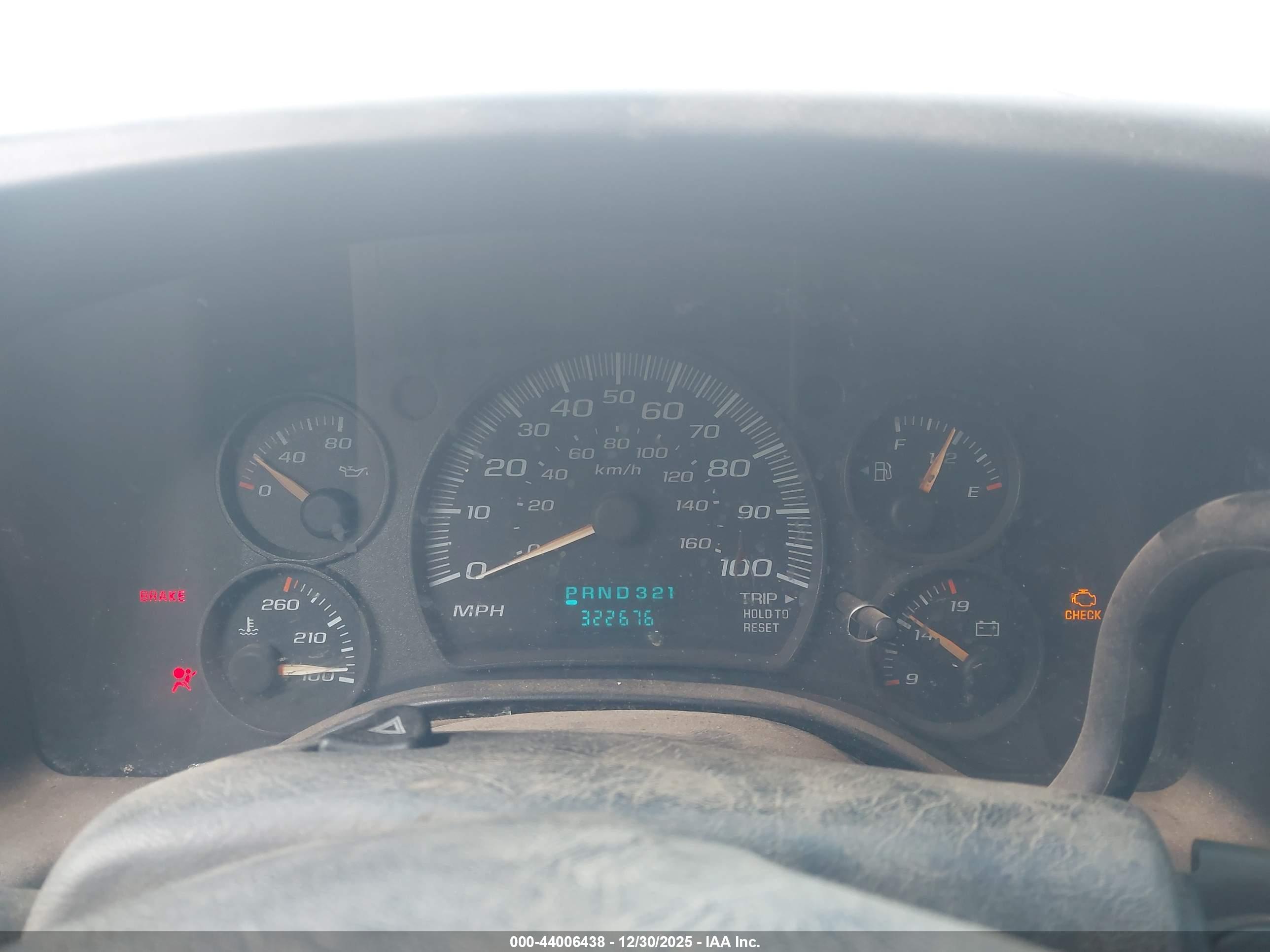 GMC SAVANA image 7