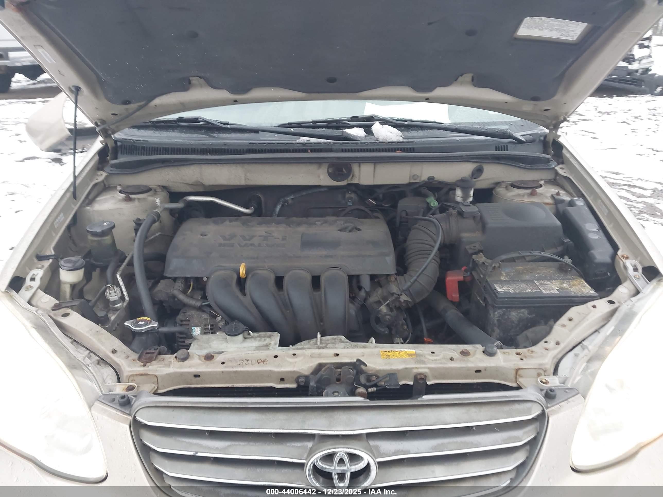 TOYOTA COROLLA image 10