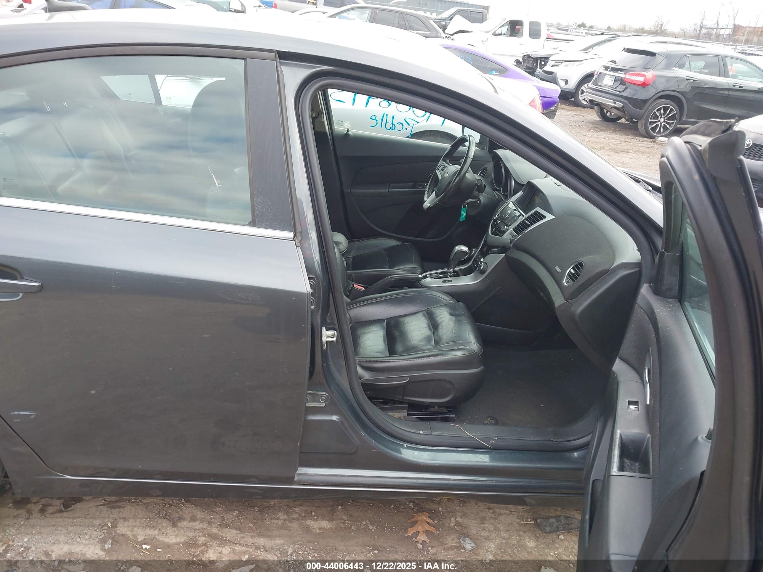 CHEVROLET CRUZE image 5