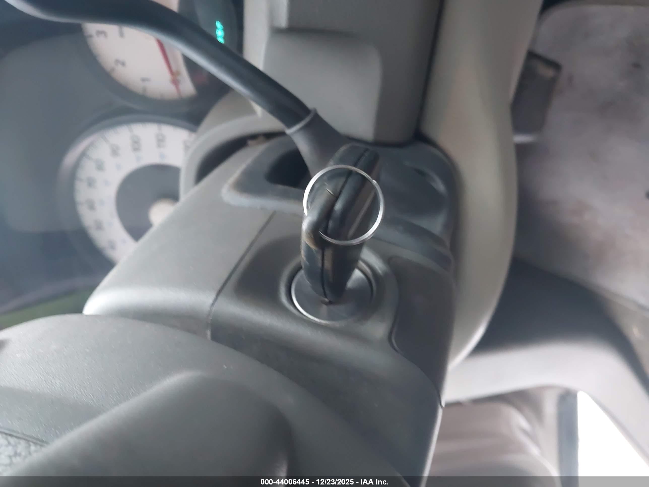 DODGE DAKOTA image 11