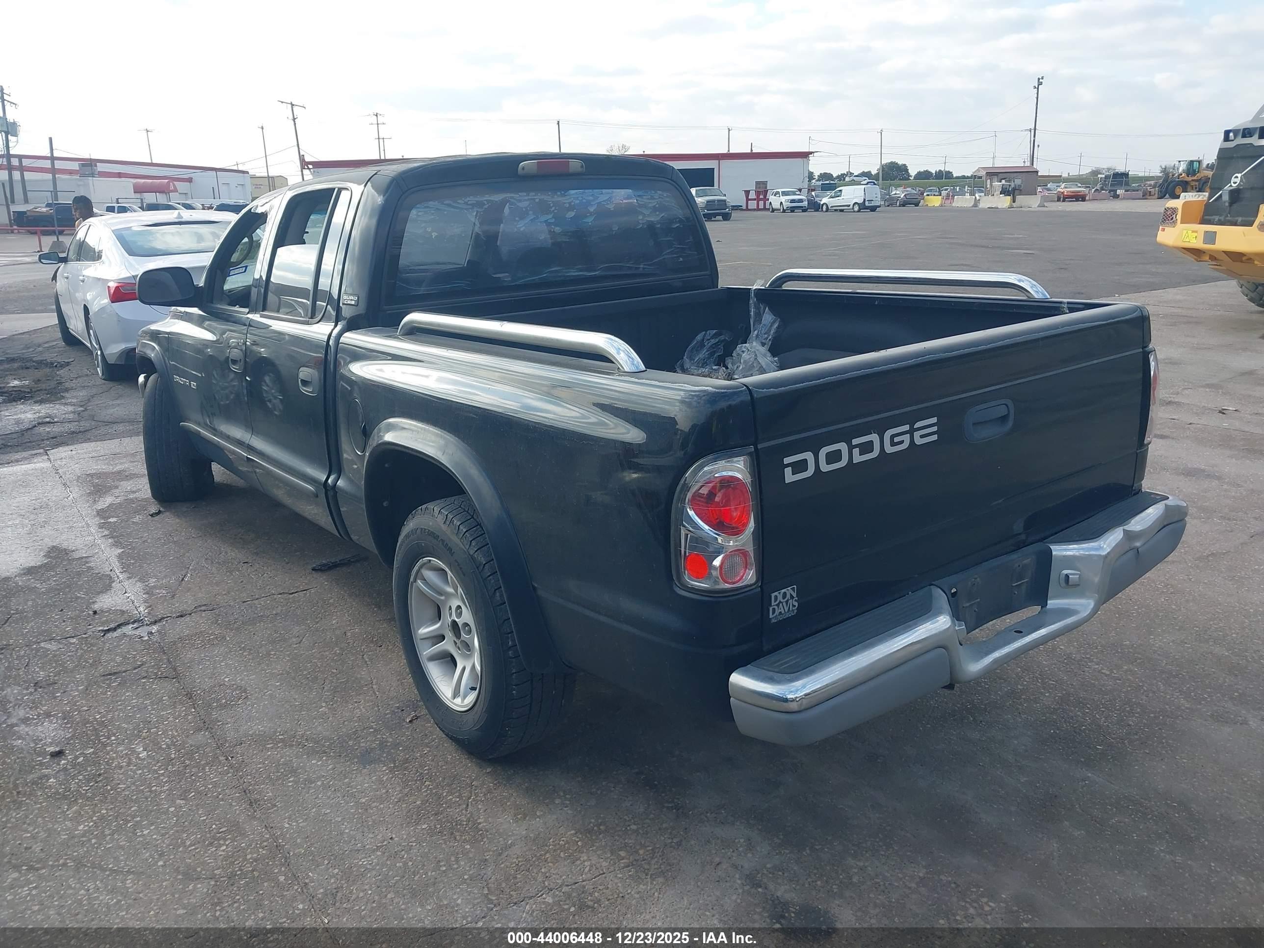 DODGE DAKOTA image 3
