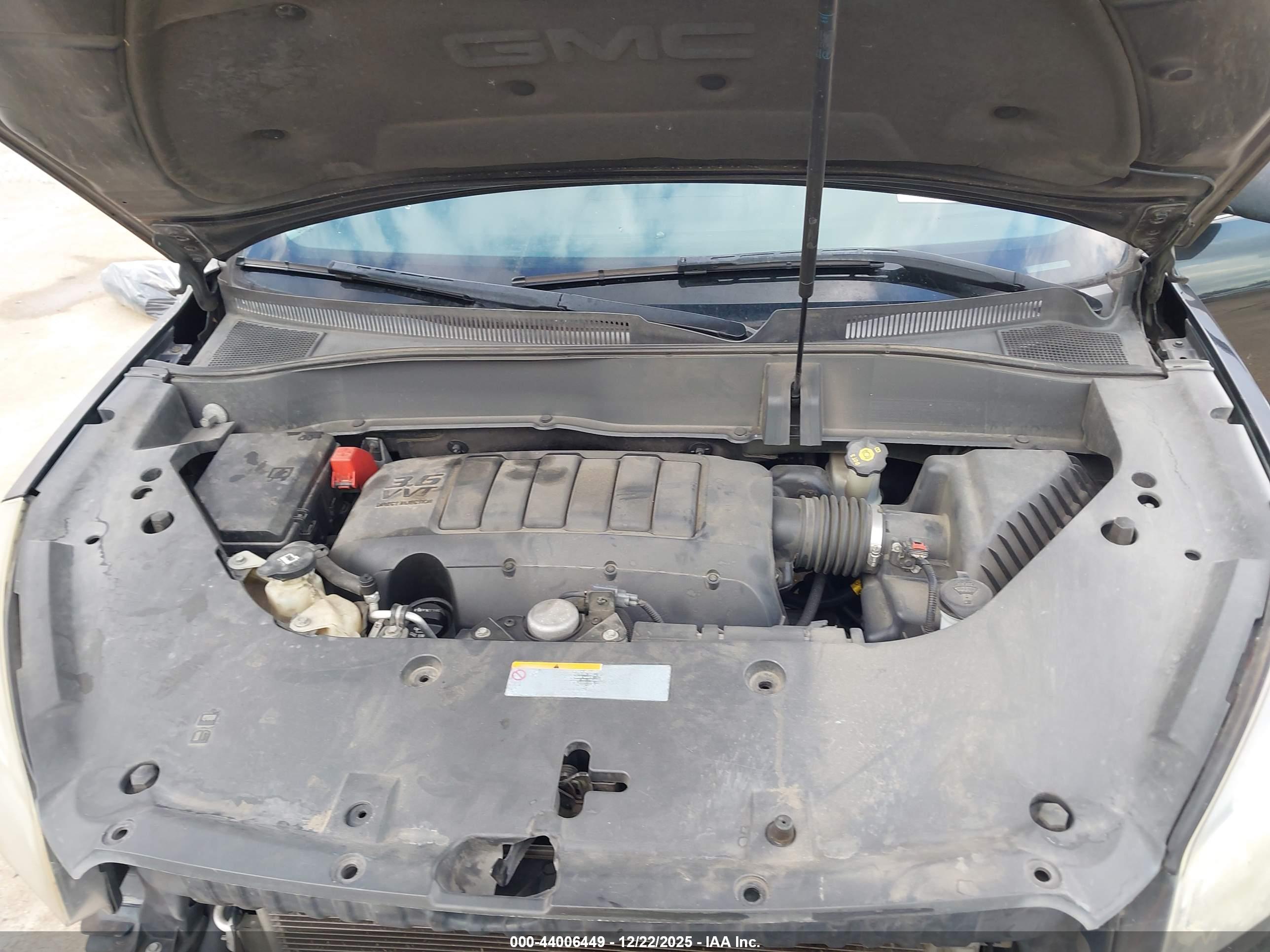 GMC ACADIA image 10