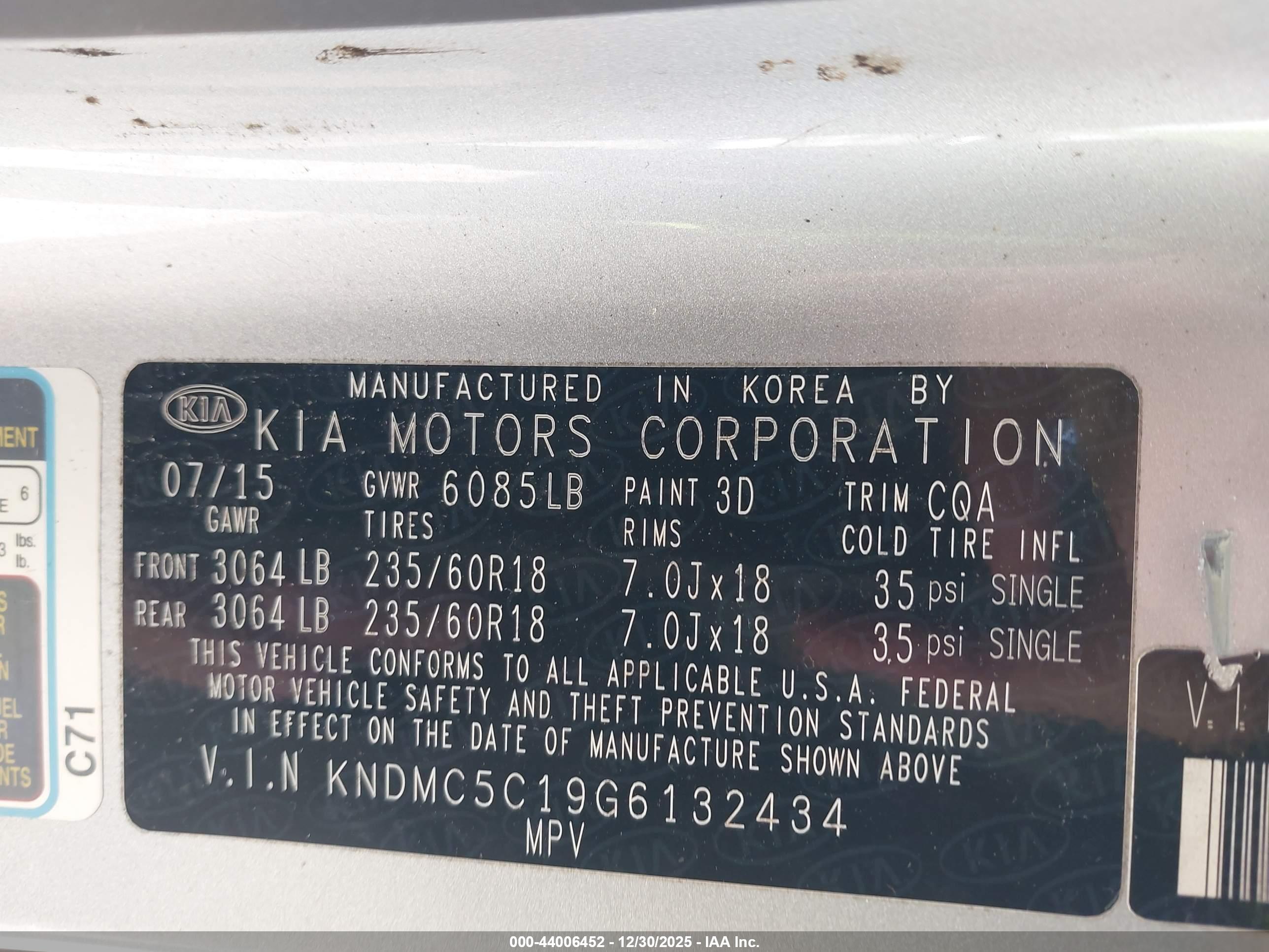 KIA SEDONA image 9