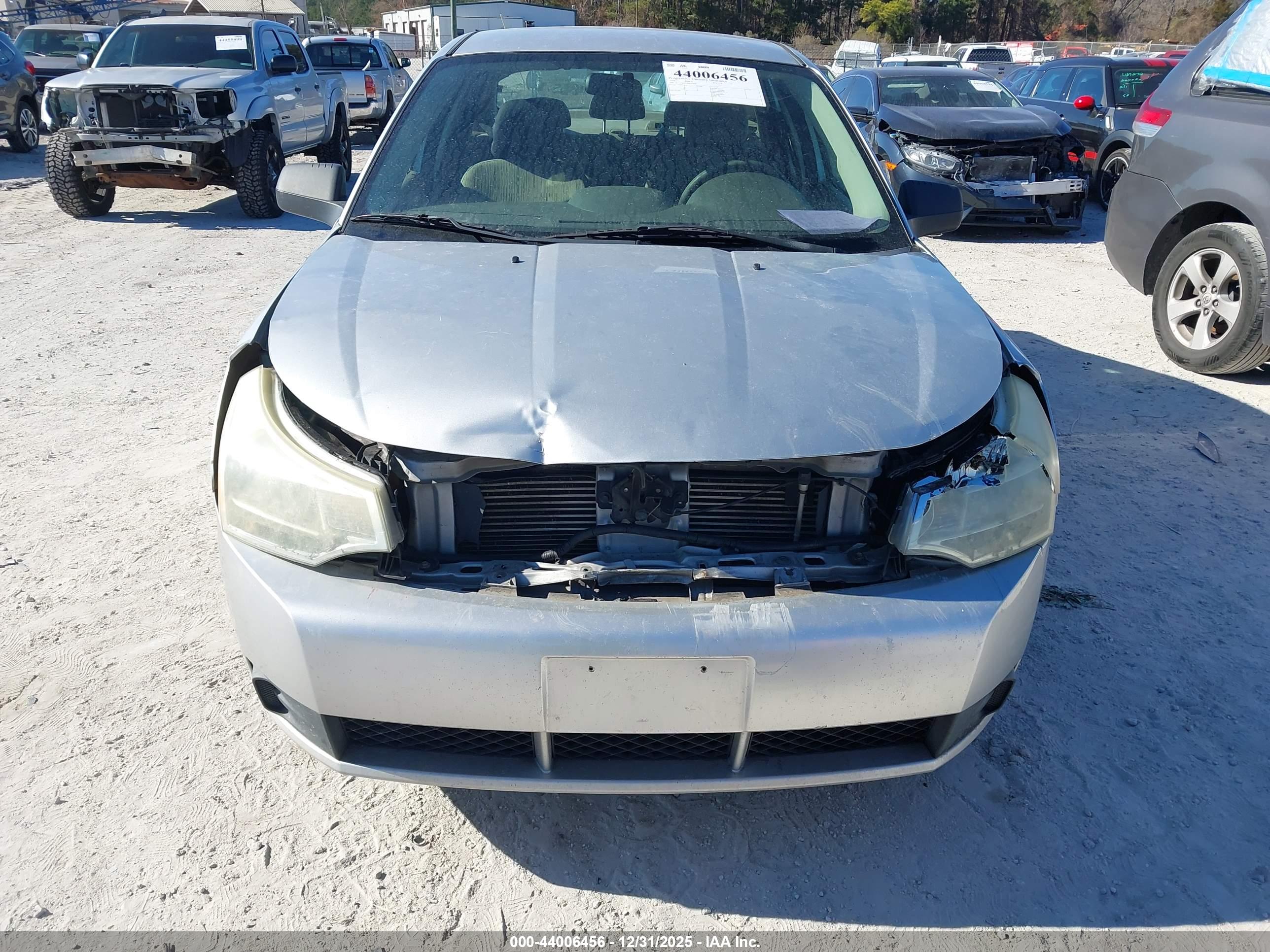 FORD FOCUS image 6
