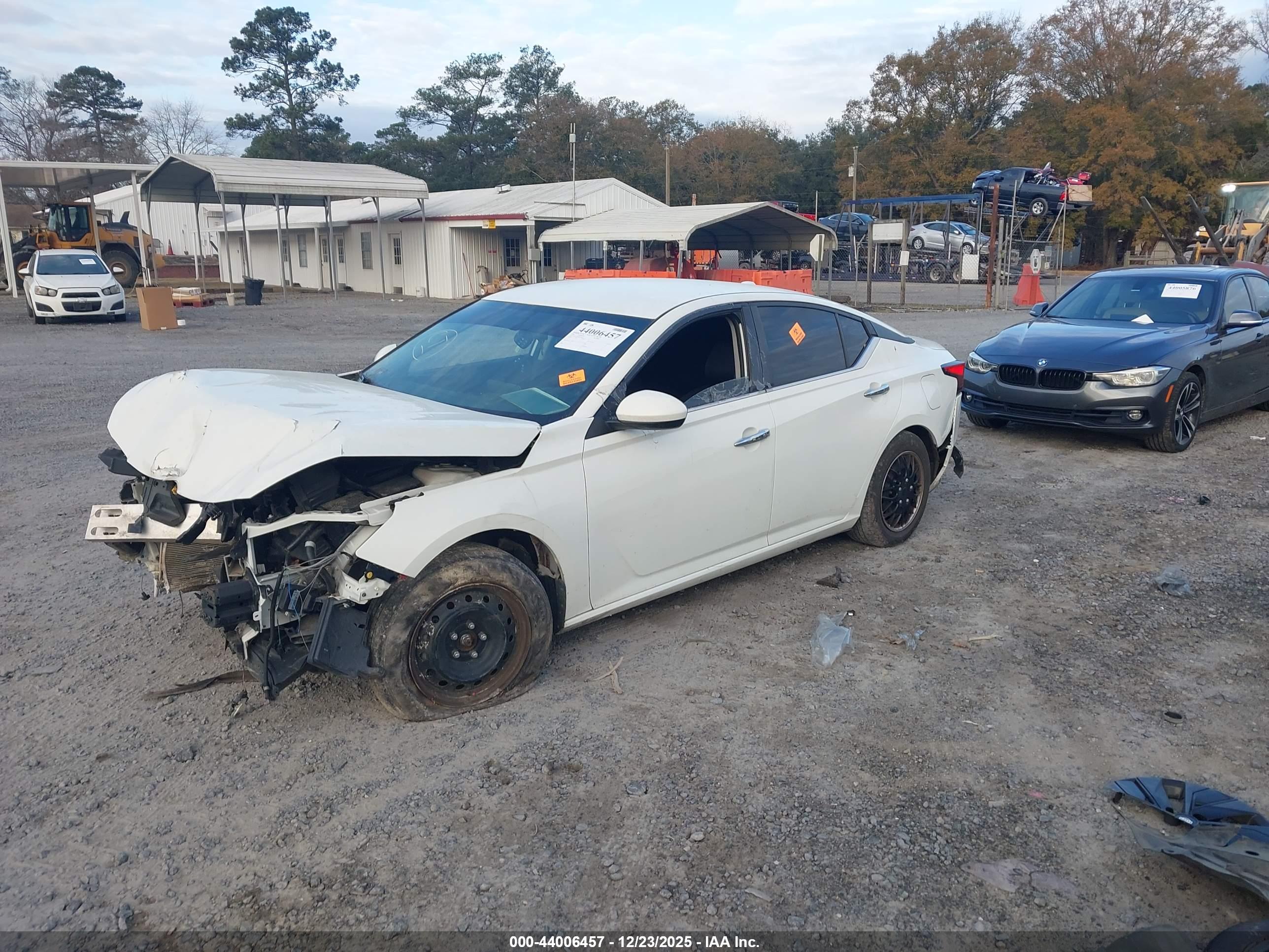 NISSAN ALTIMA image 2