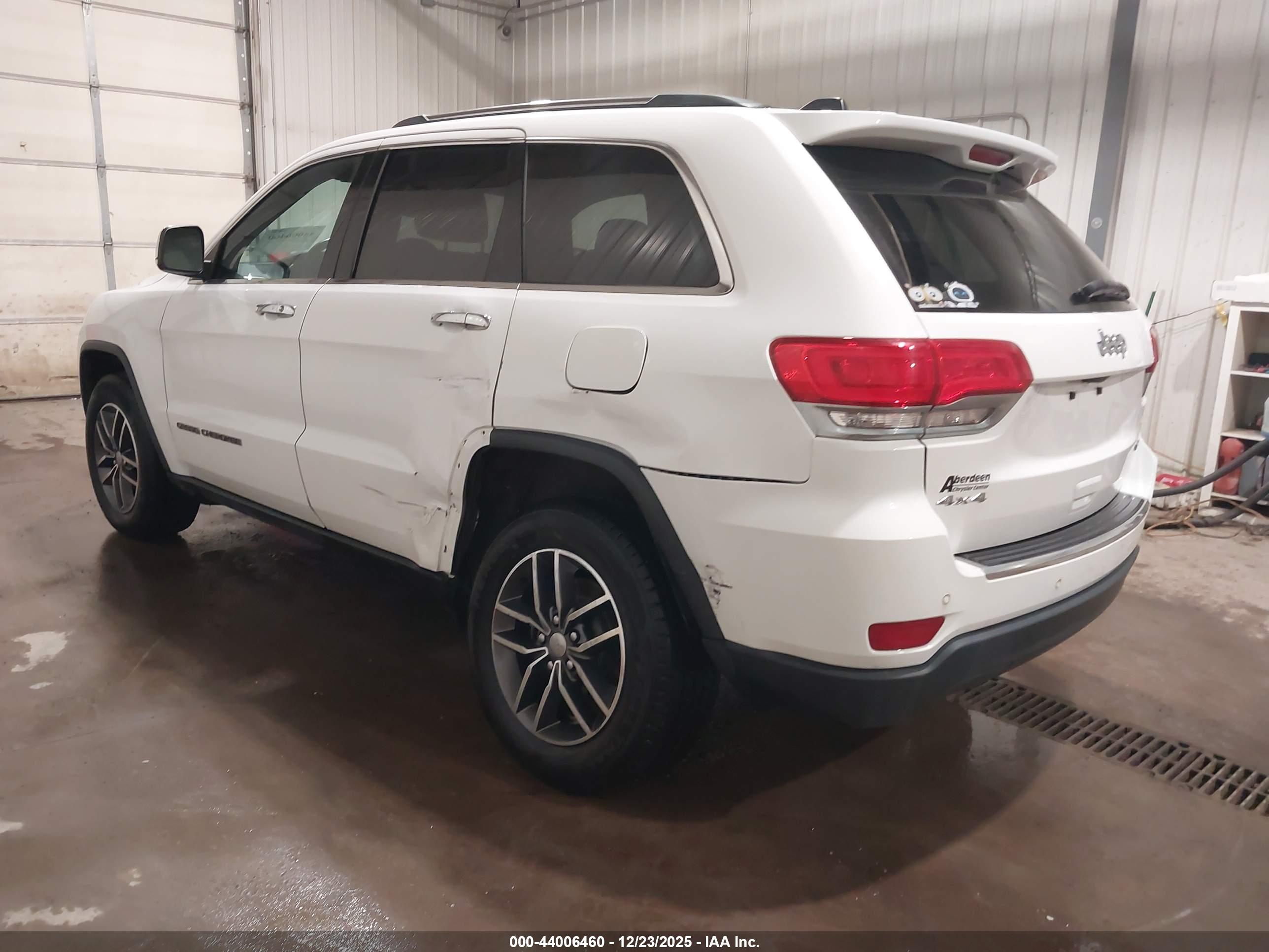 JEEP GRAND image 3