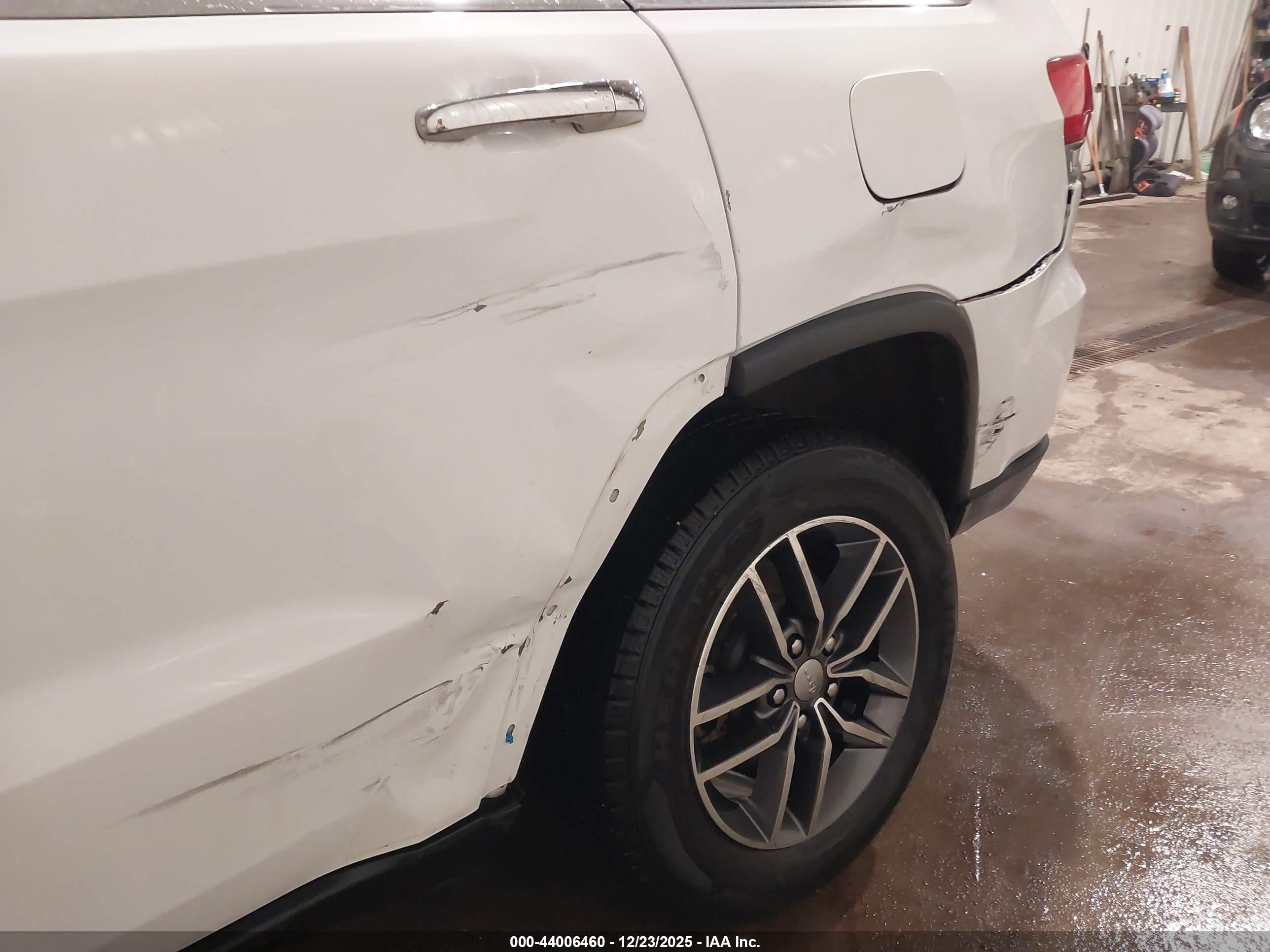 JEEP GRAND image 6
