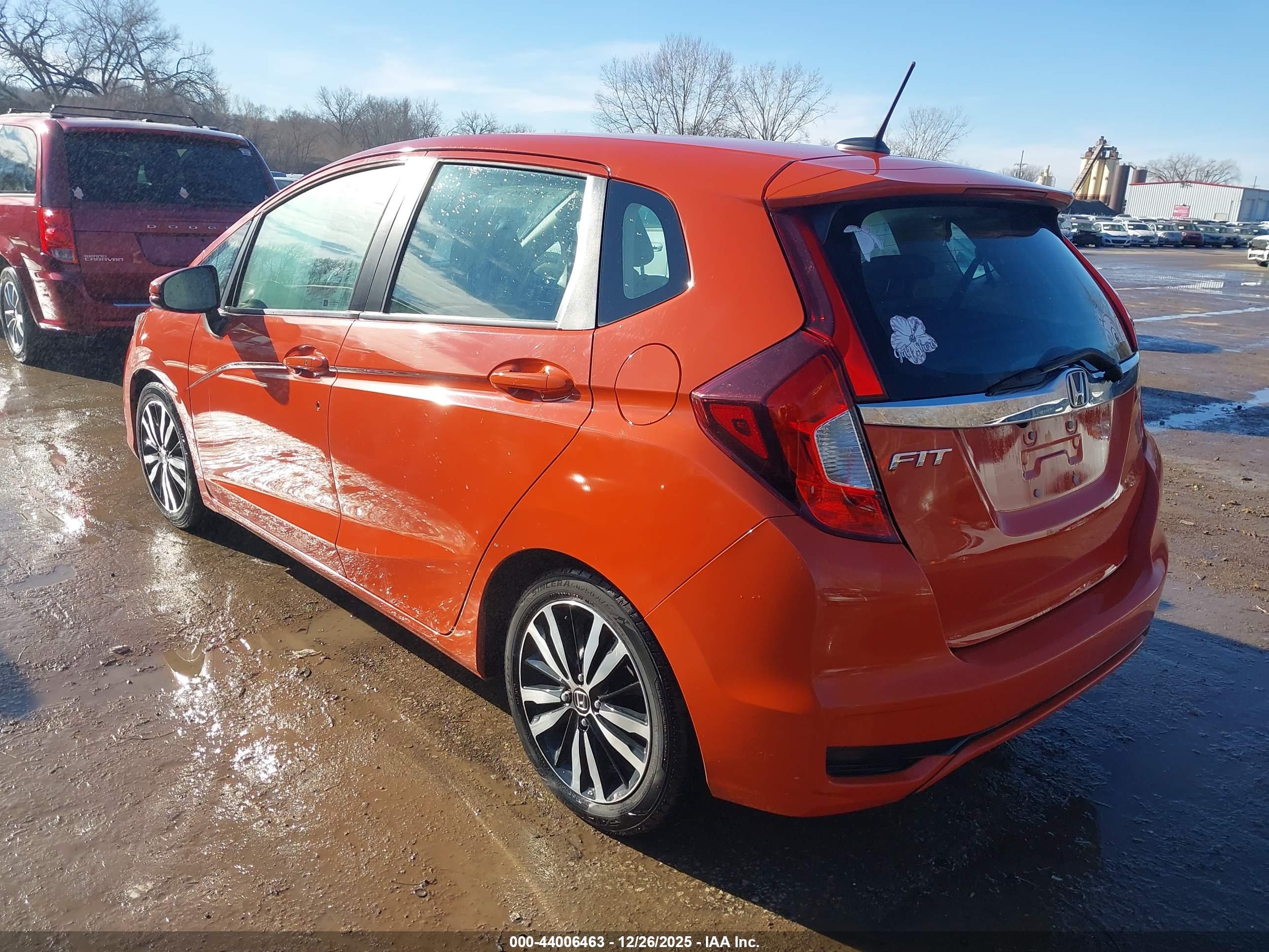 HONDA FIT image 3