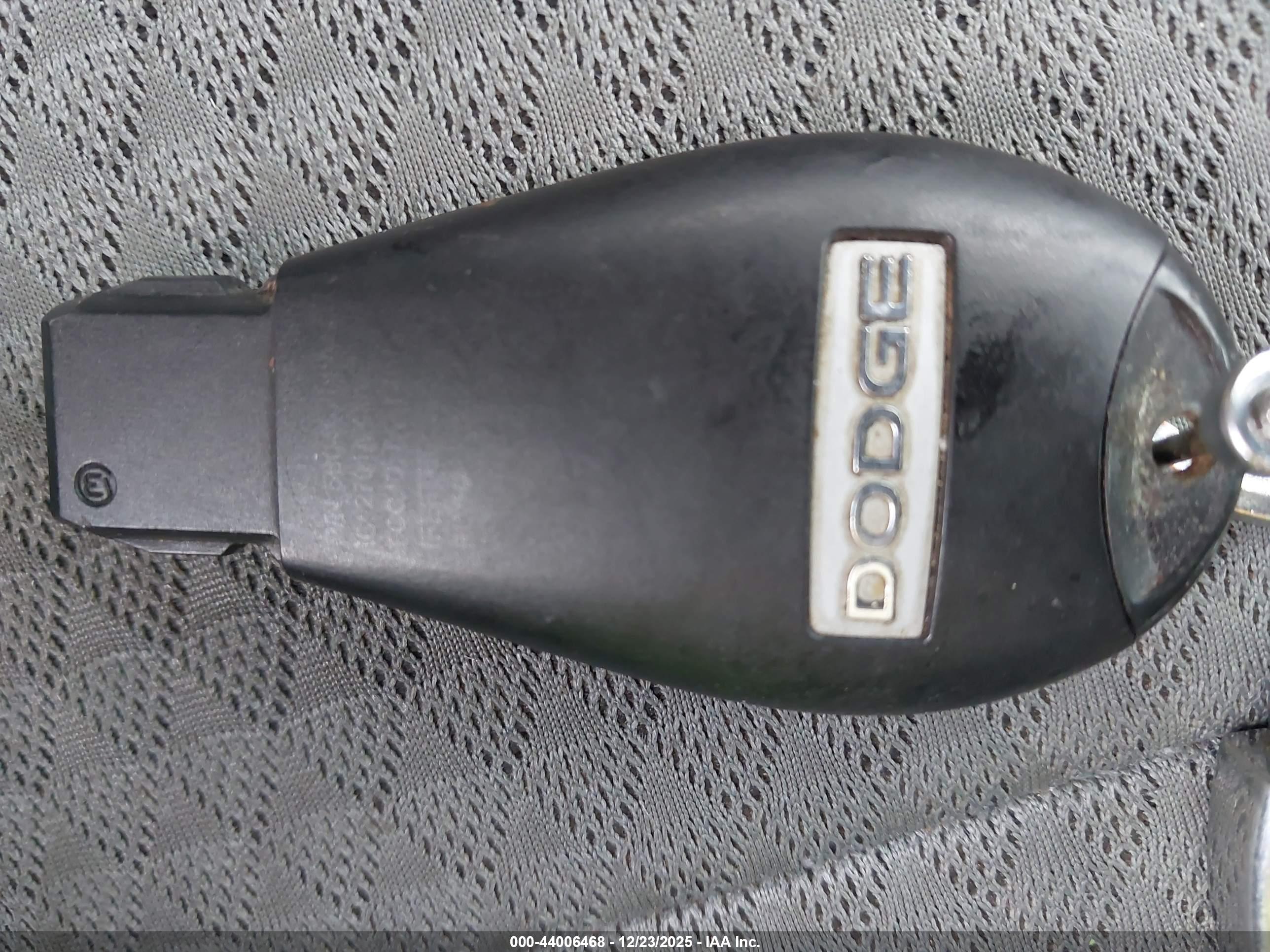 DODGE GRAND image 11