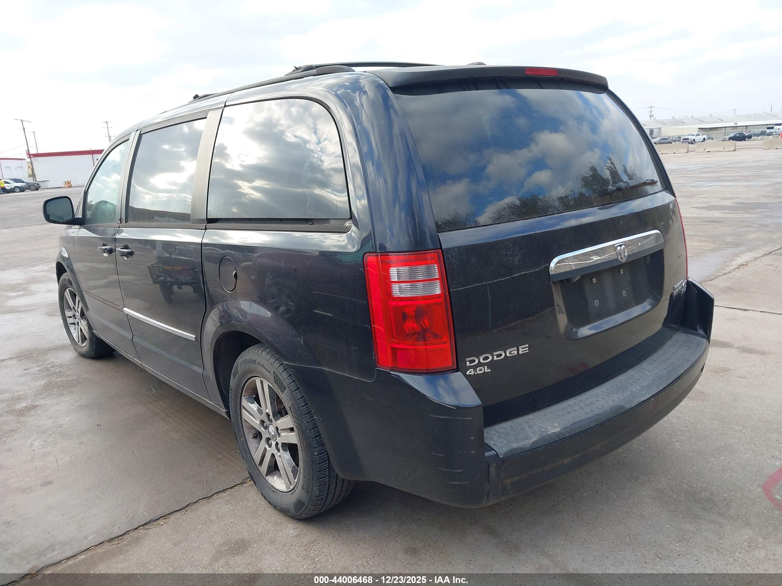 DODGE GRAND image 3