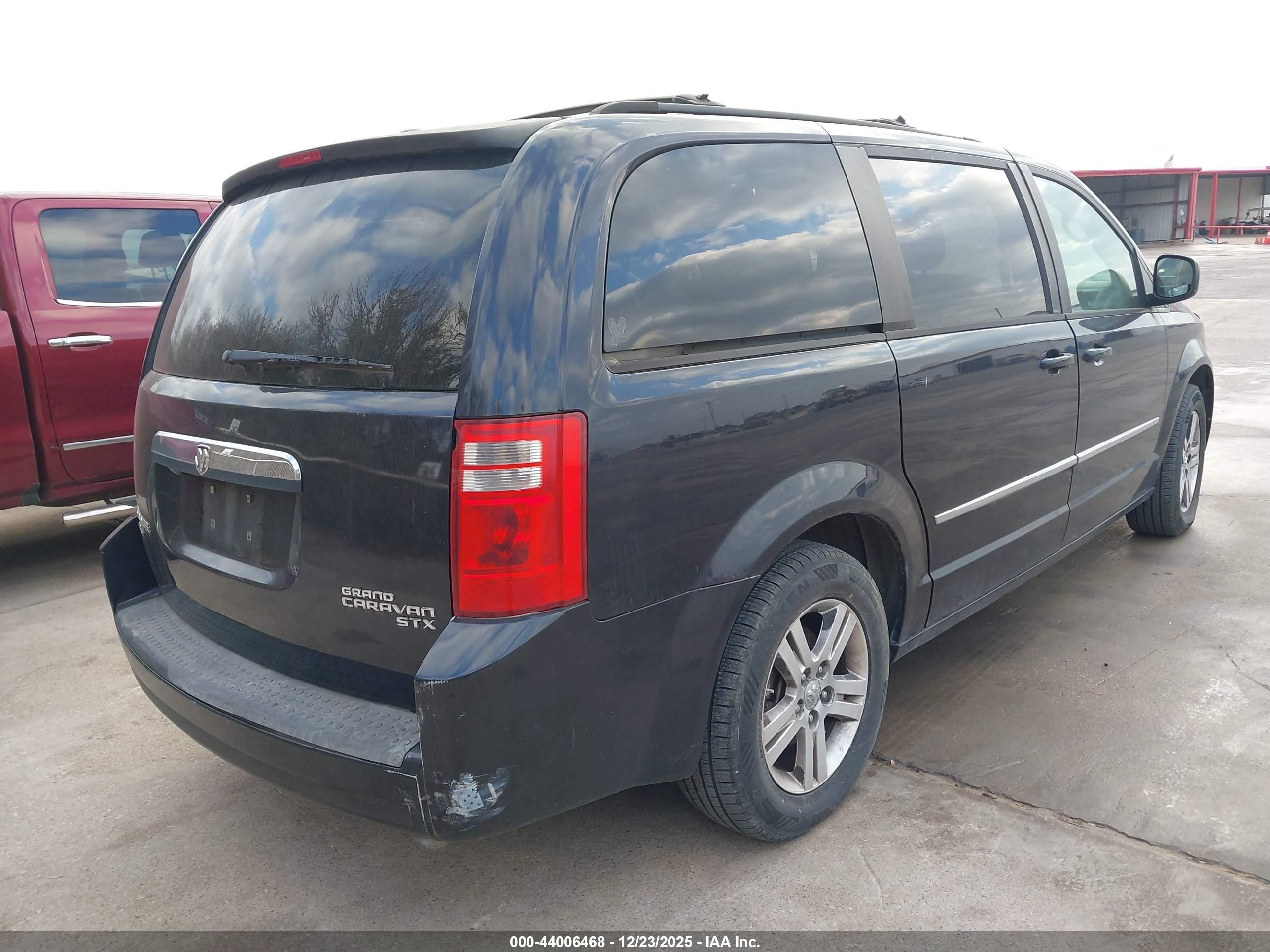 DODGE GRAND image 4