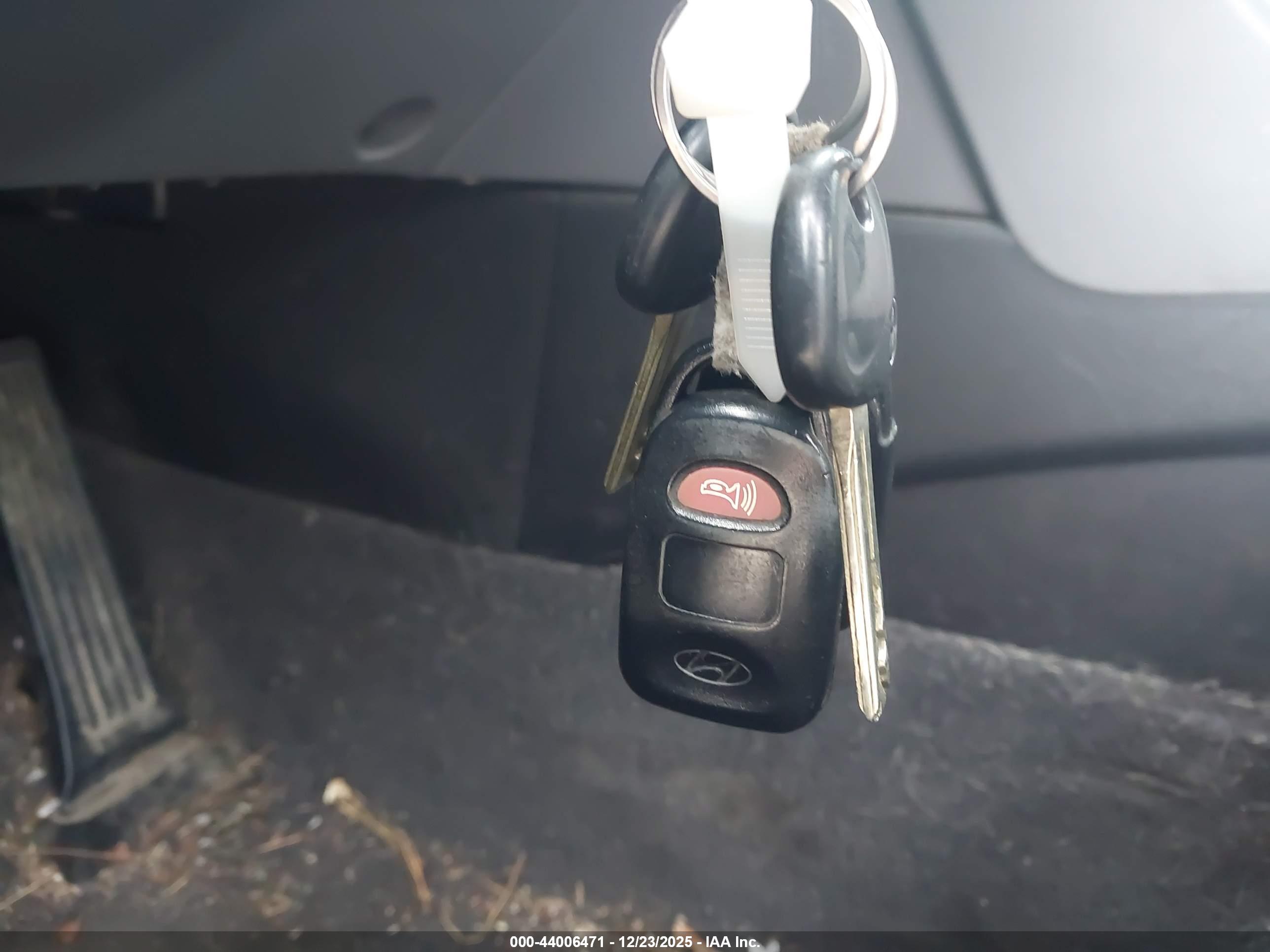 HYUNDAI SONATA image 11