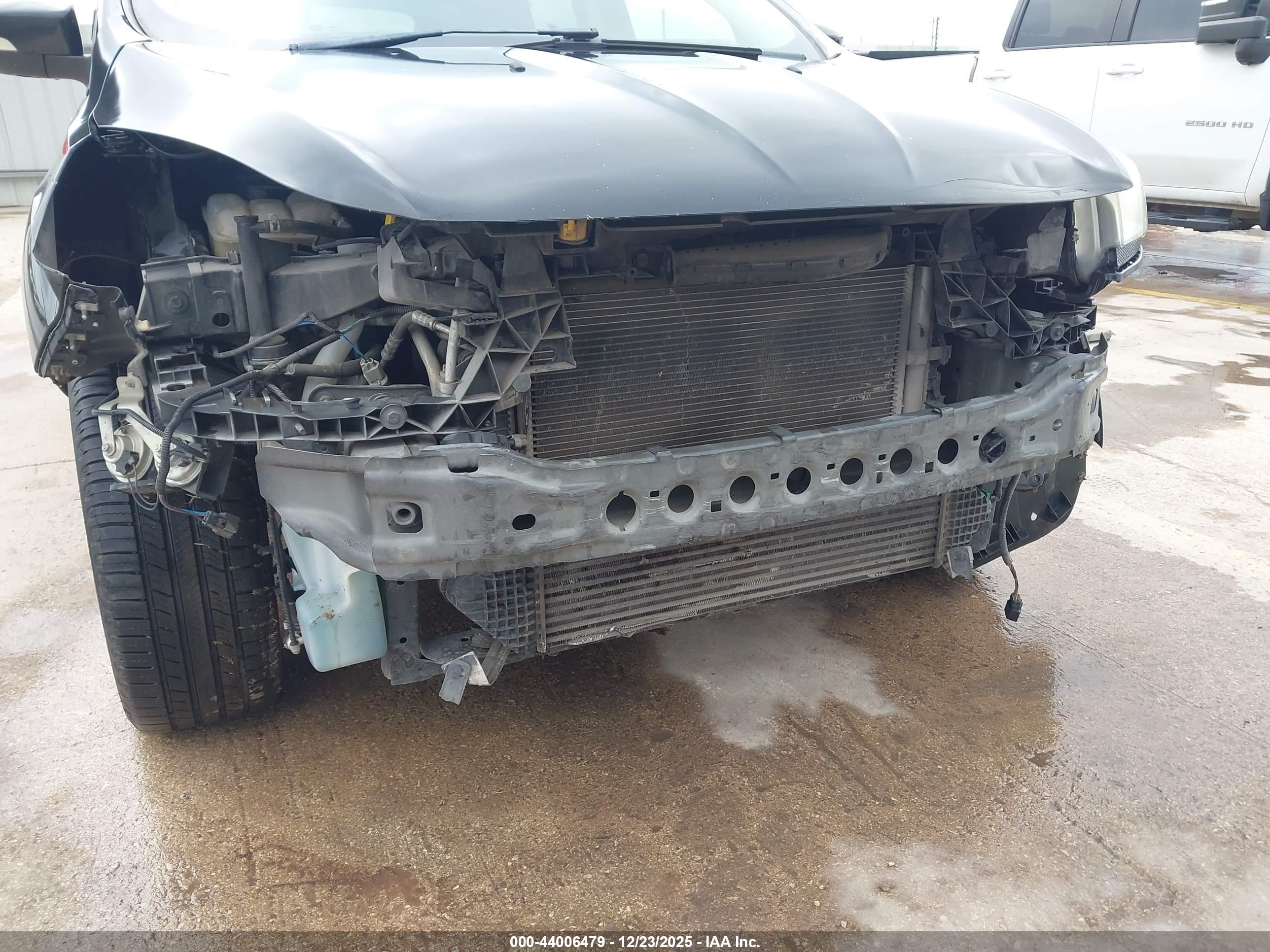 FORD ESCAPE image 6