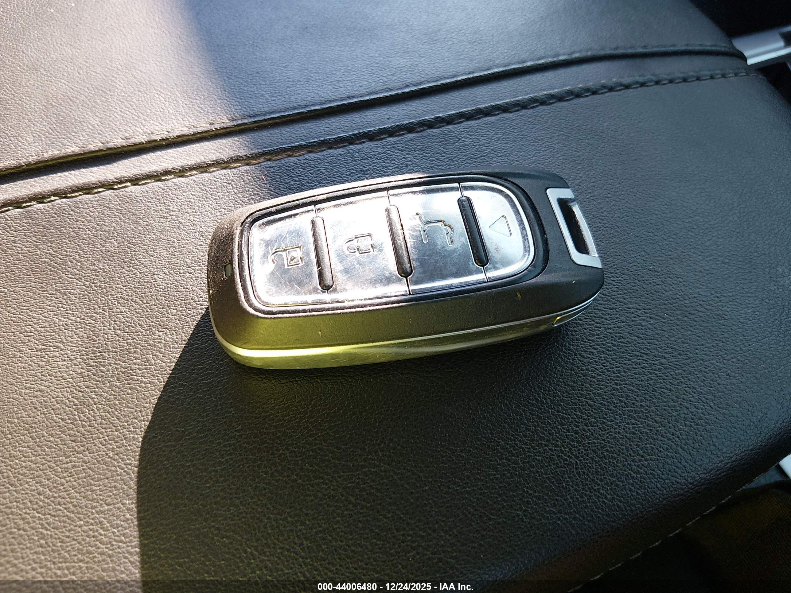 ACURA TLX image 11
