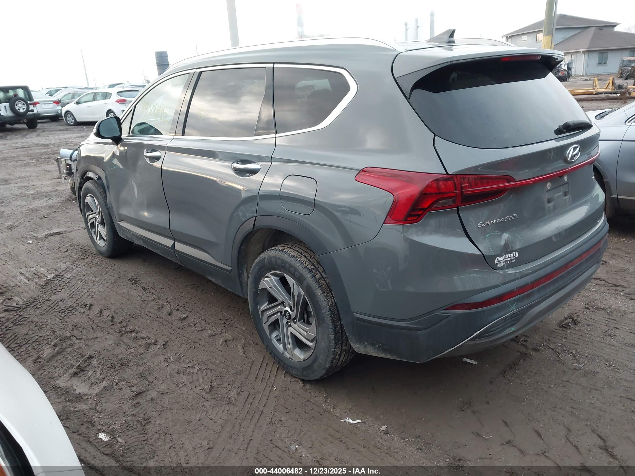 HYUNDAI SANTA image 3