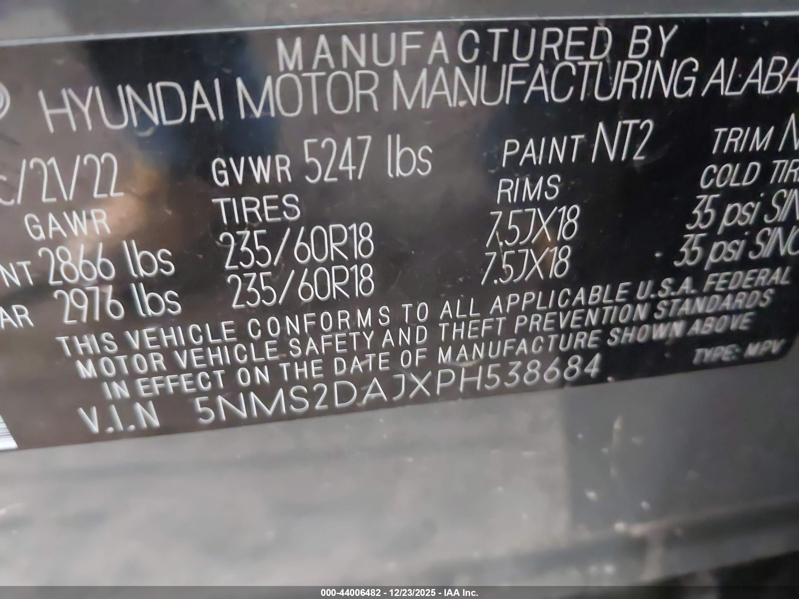 HYUNDAI SANTA image 9