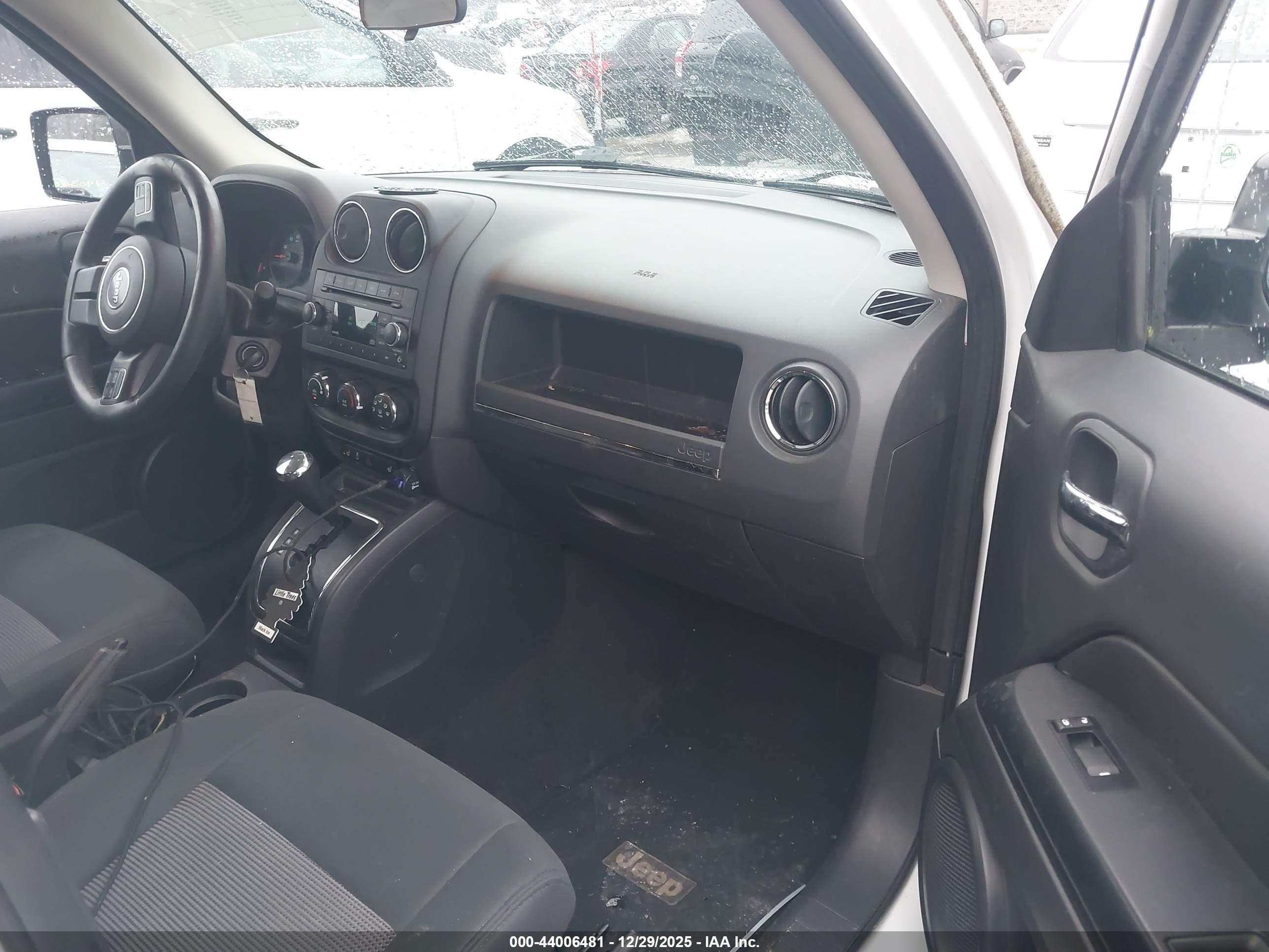 JEEP PATRIOT image 5