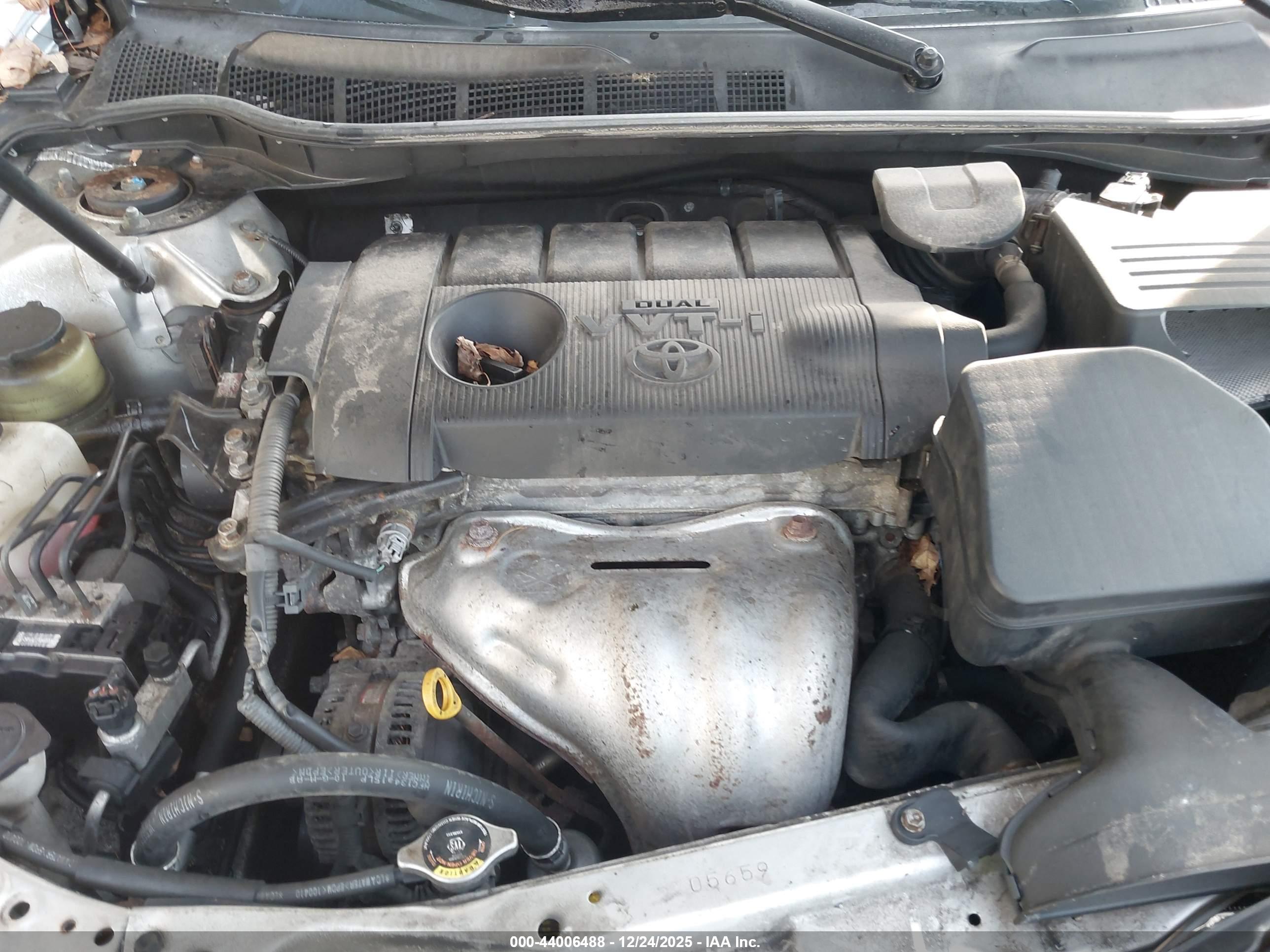 TOYOTA CAMRY image 10
