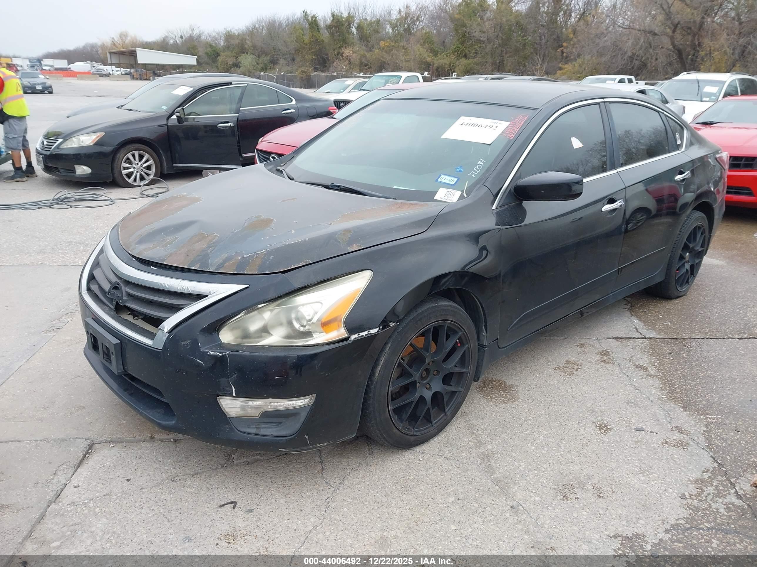 NISSAN ALTIMA image 2