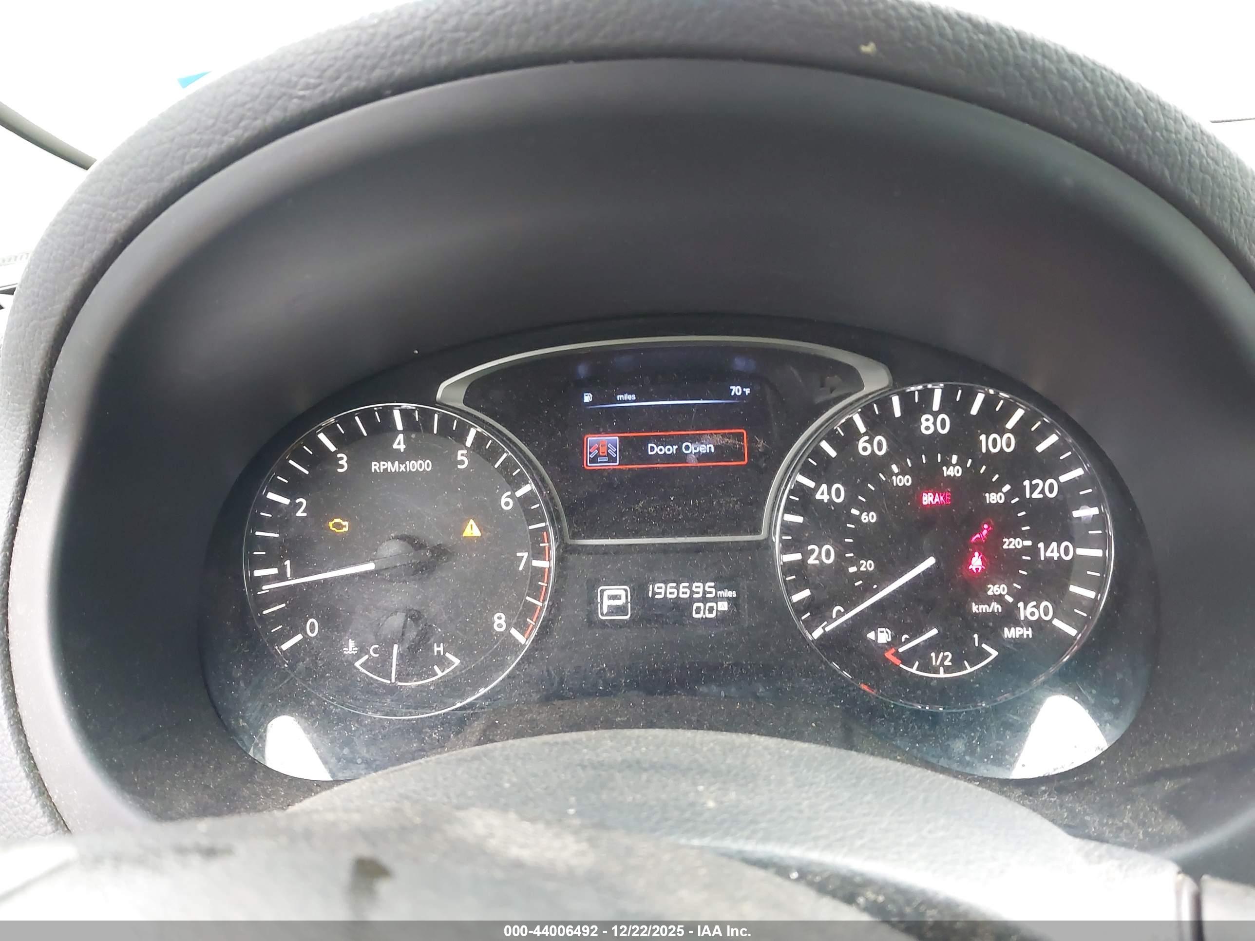 NISSAN ALTIMA image 7
