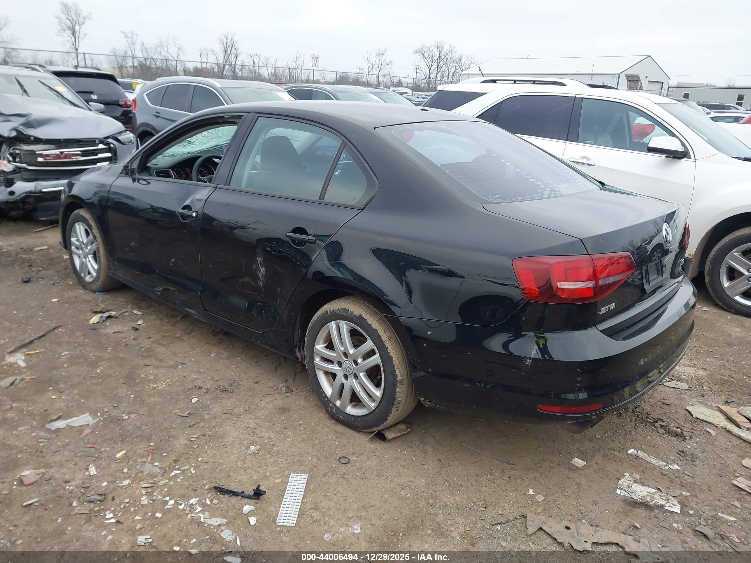 VOLKSWAGEN JETTA image 3