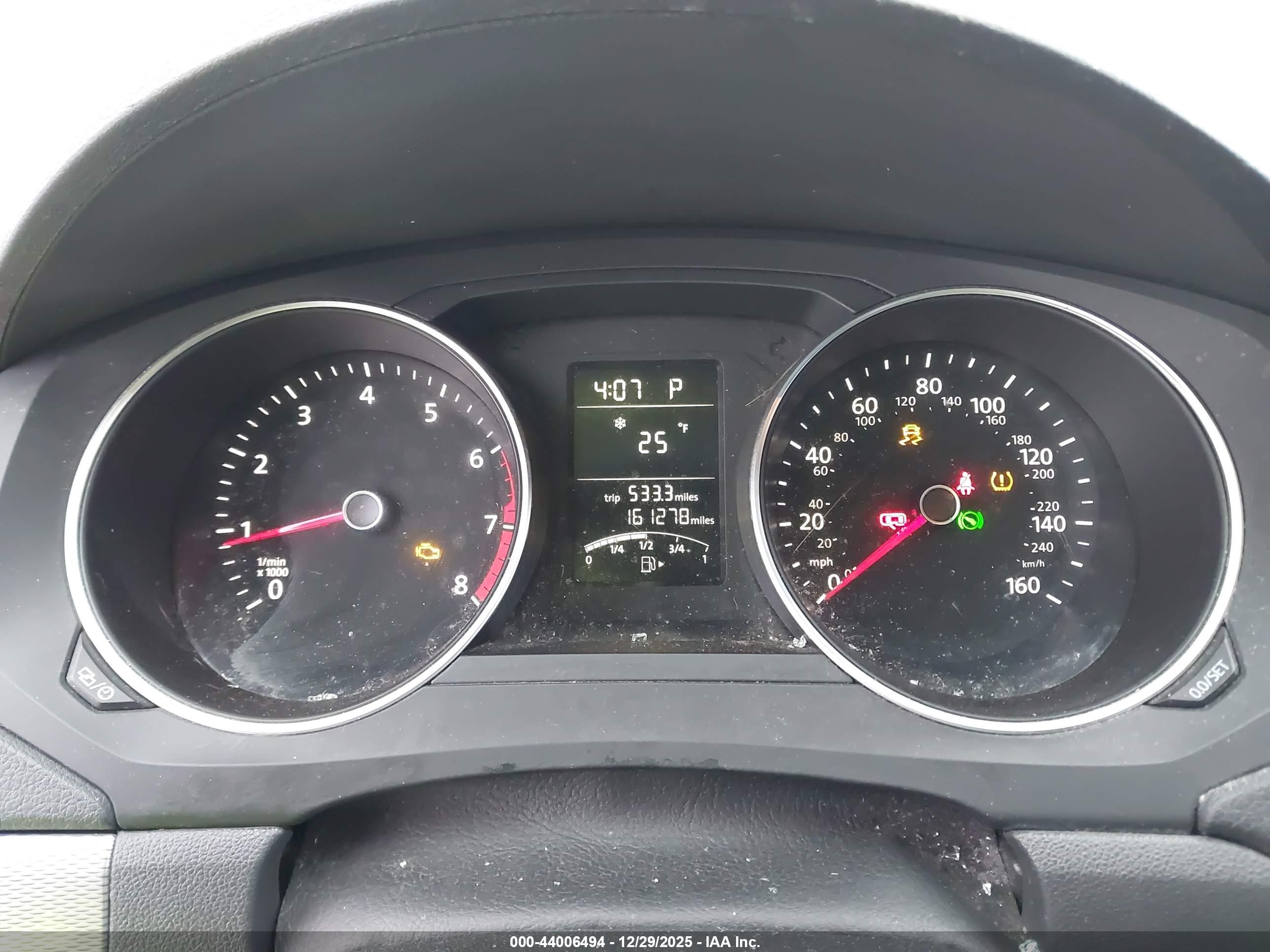VOLKSWAGEN JETTA image 7