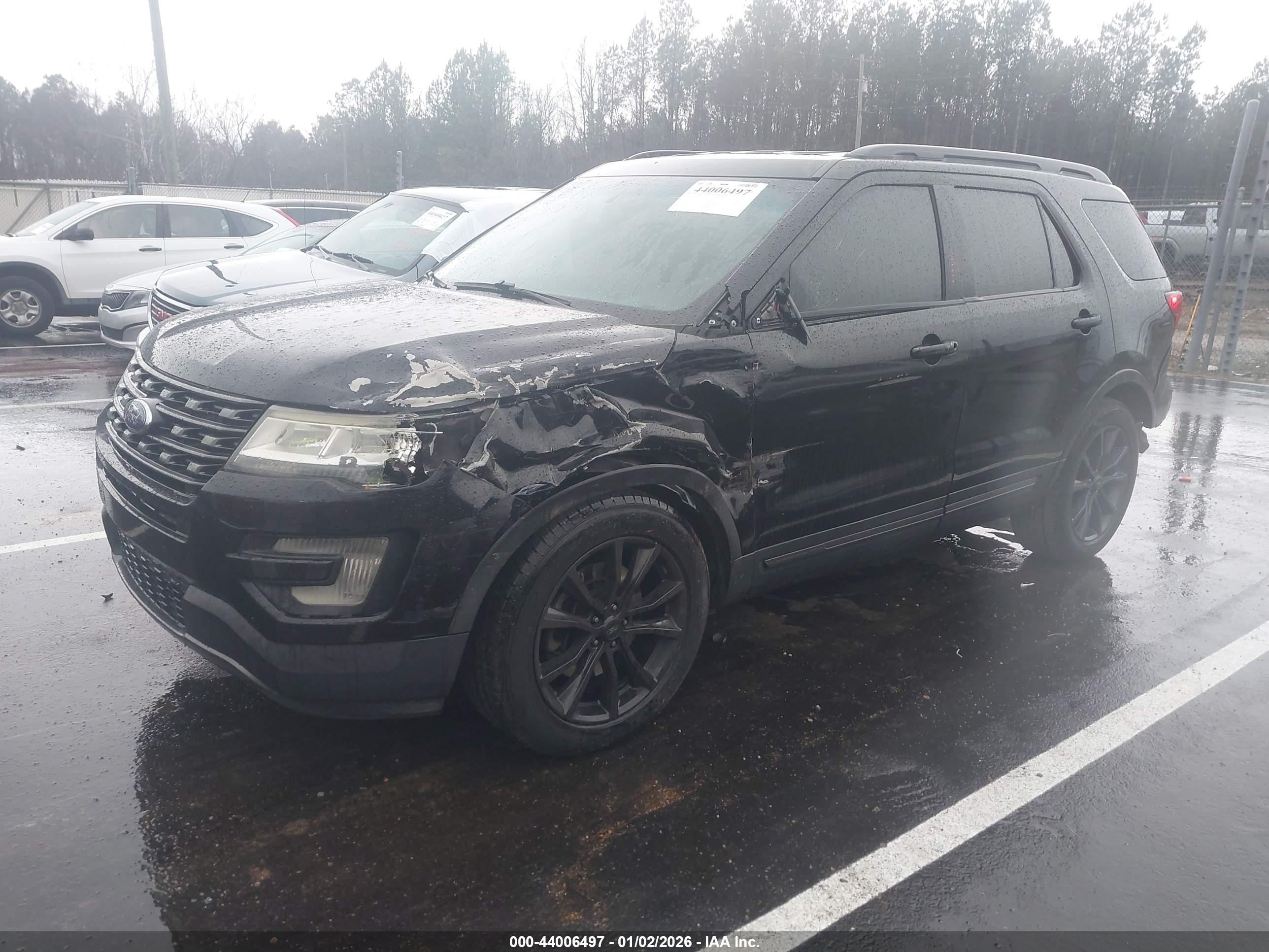 FORD EXPLORER image 2