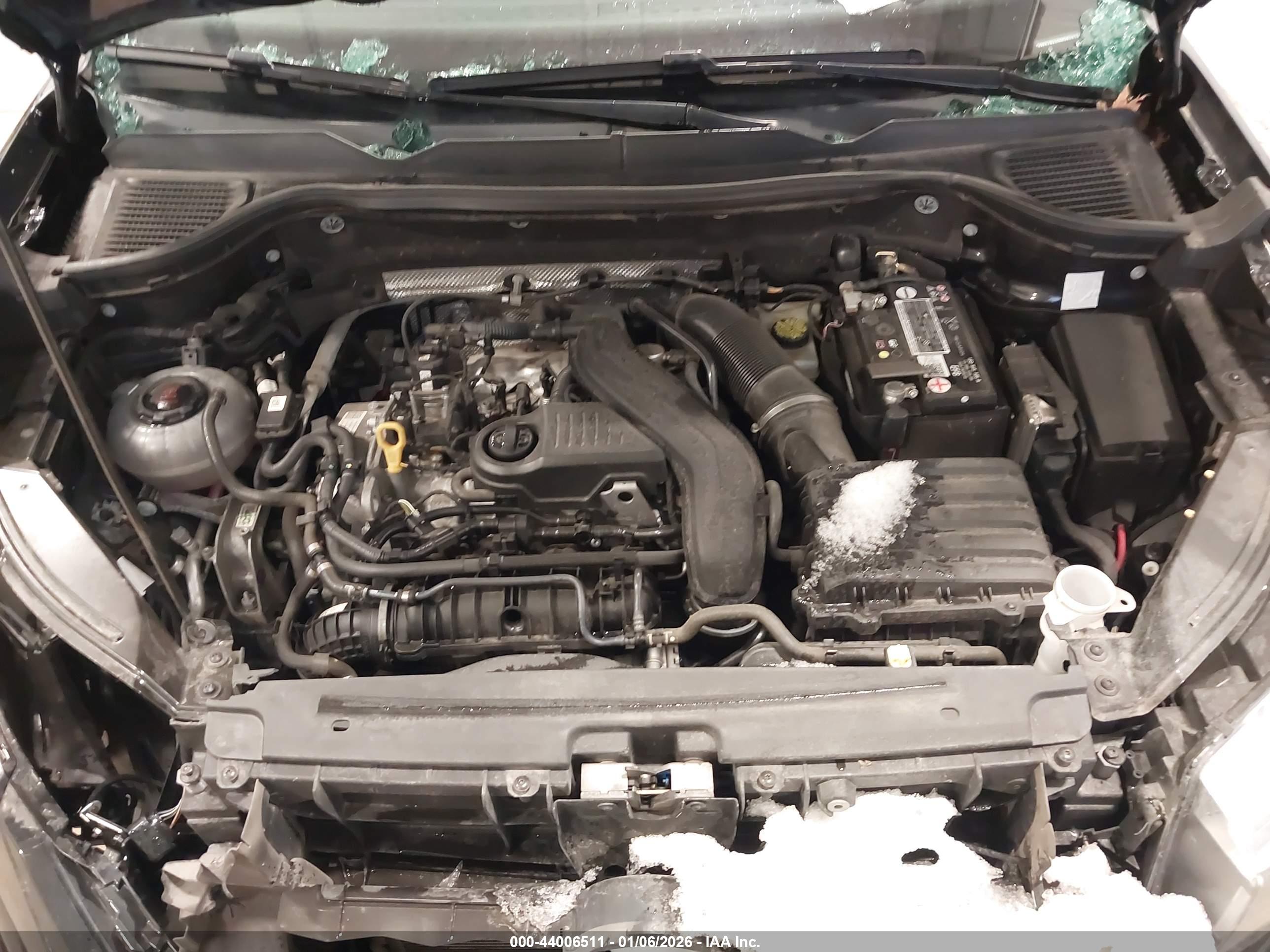 VOLKSWAGEN TAOS image 10