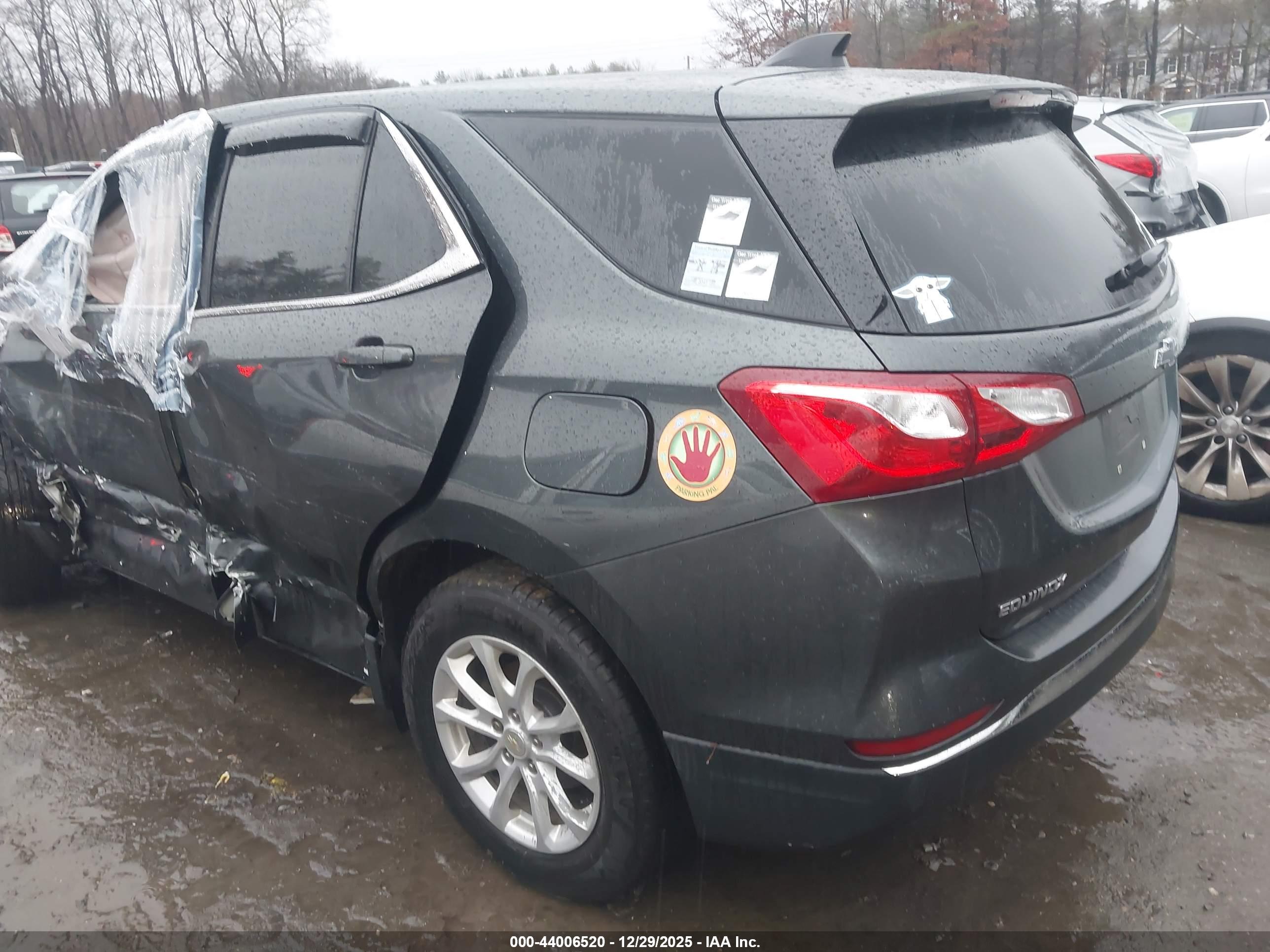 CHEVROLET EQUINOX image 3