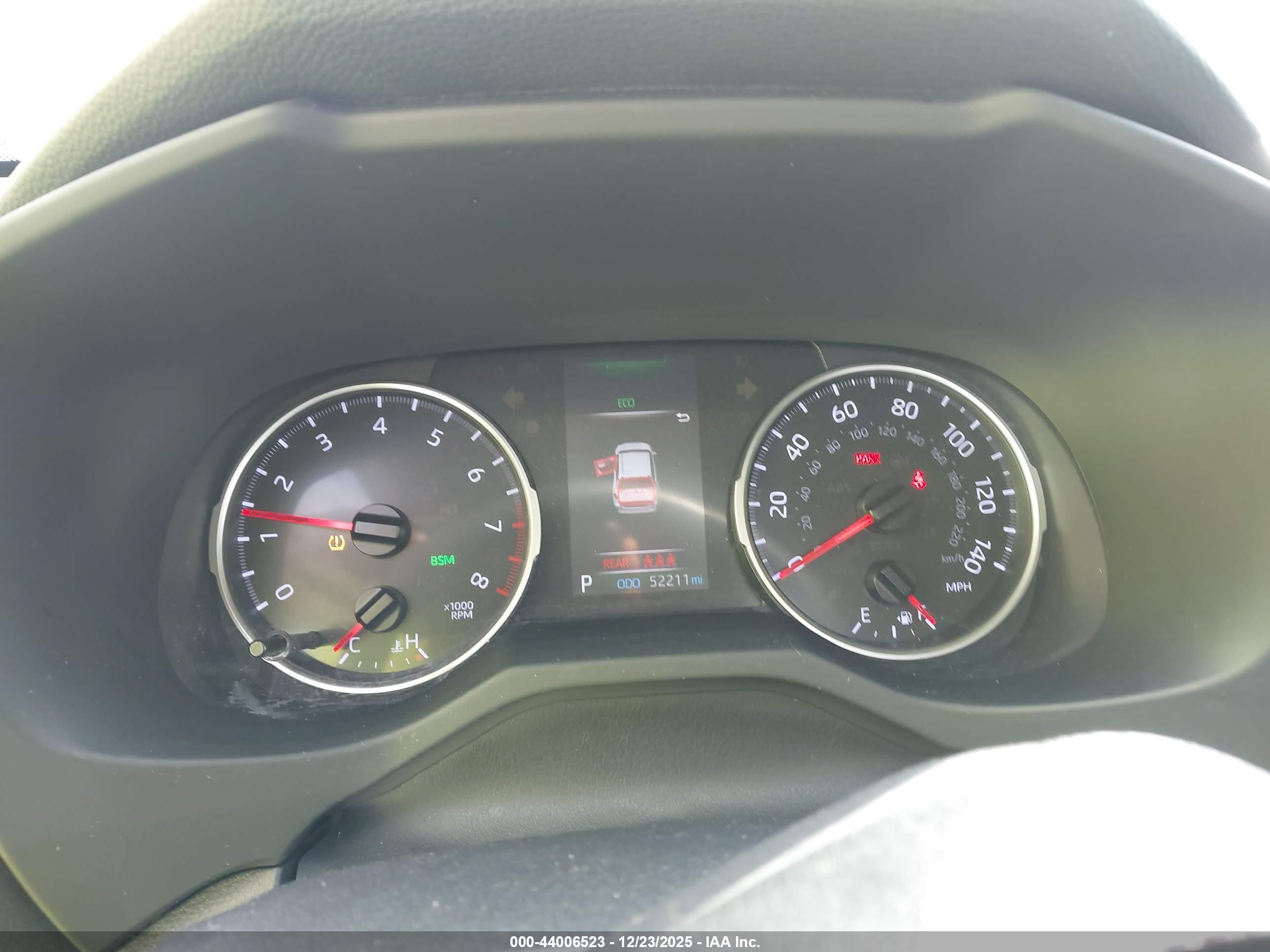 TOYOTA RAV4 image 7