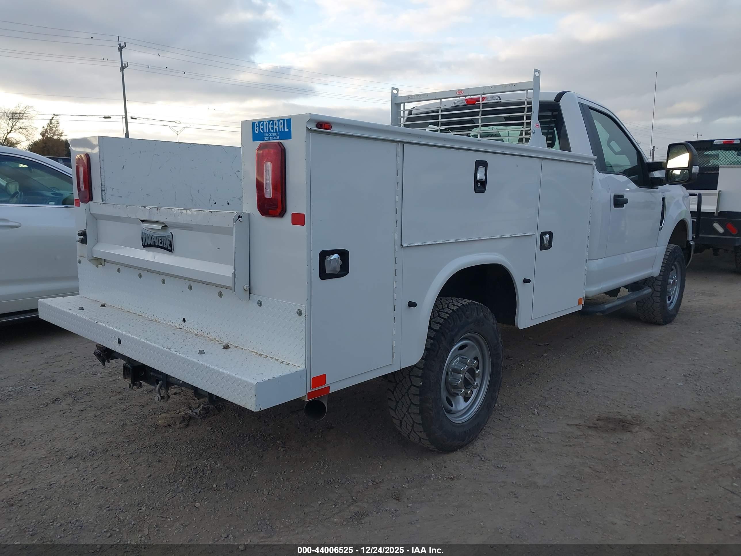 FORD F-250 image 4