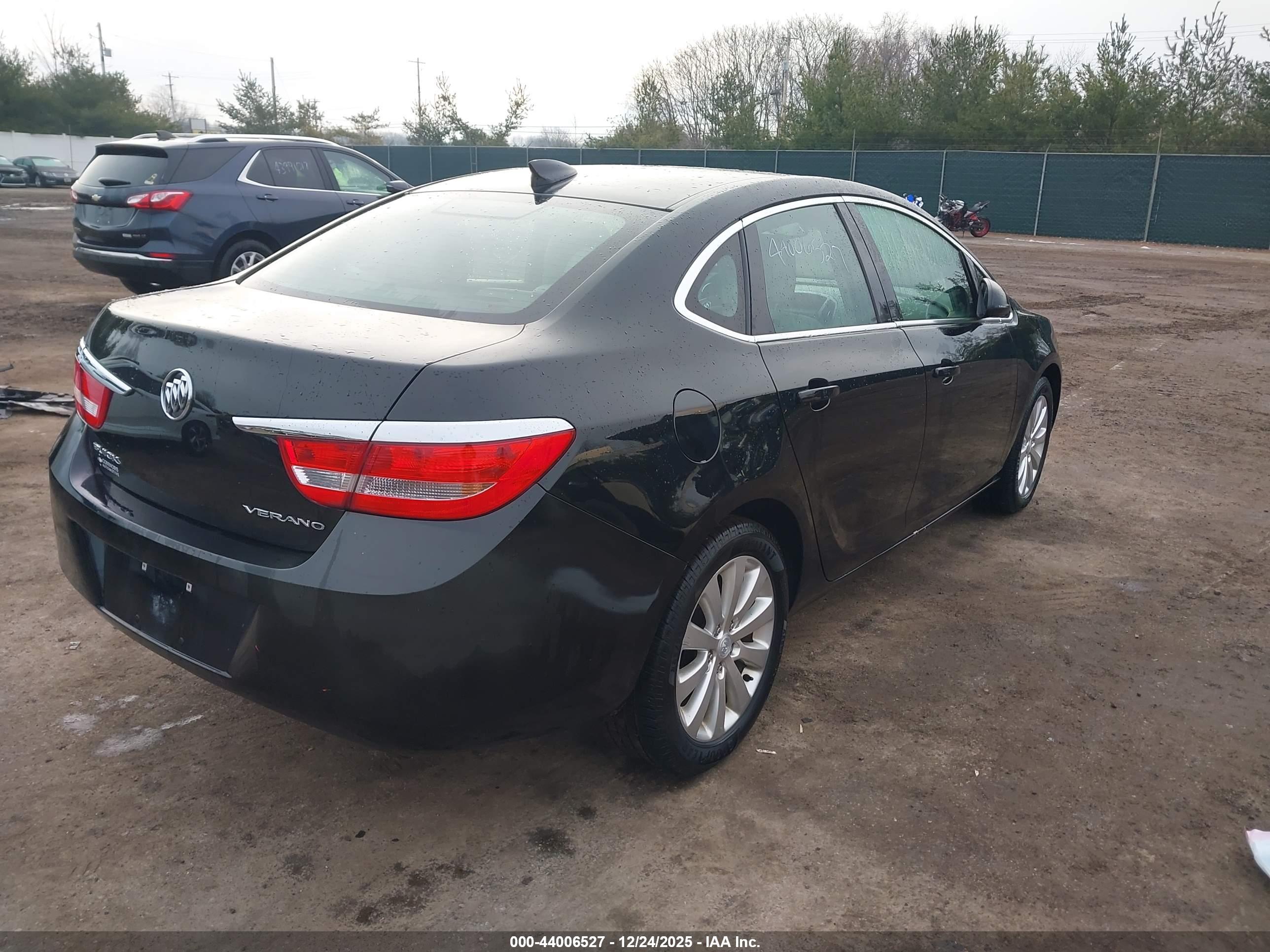 BUICK VERANO image 4
