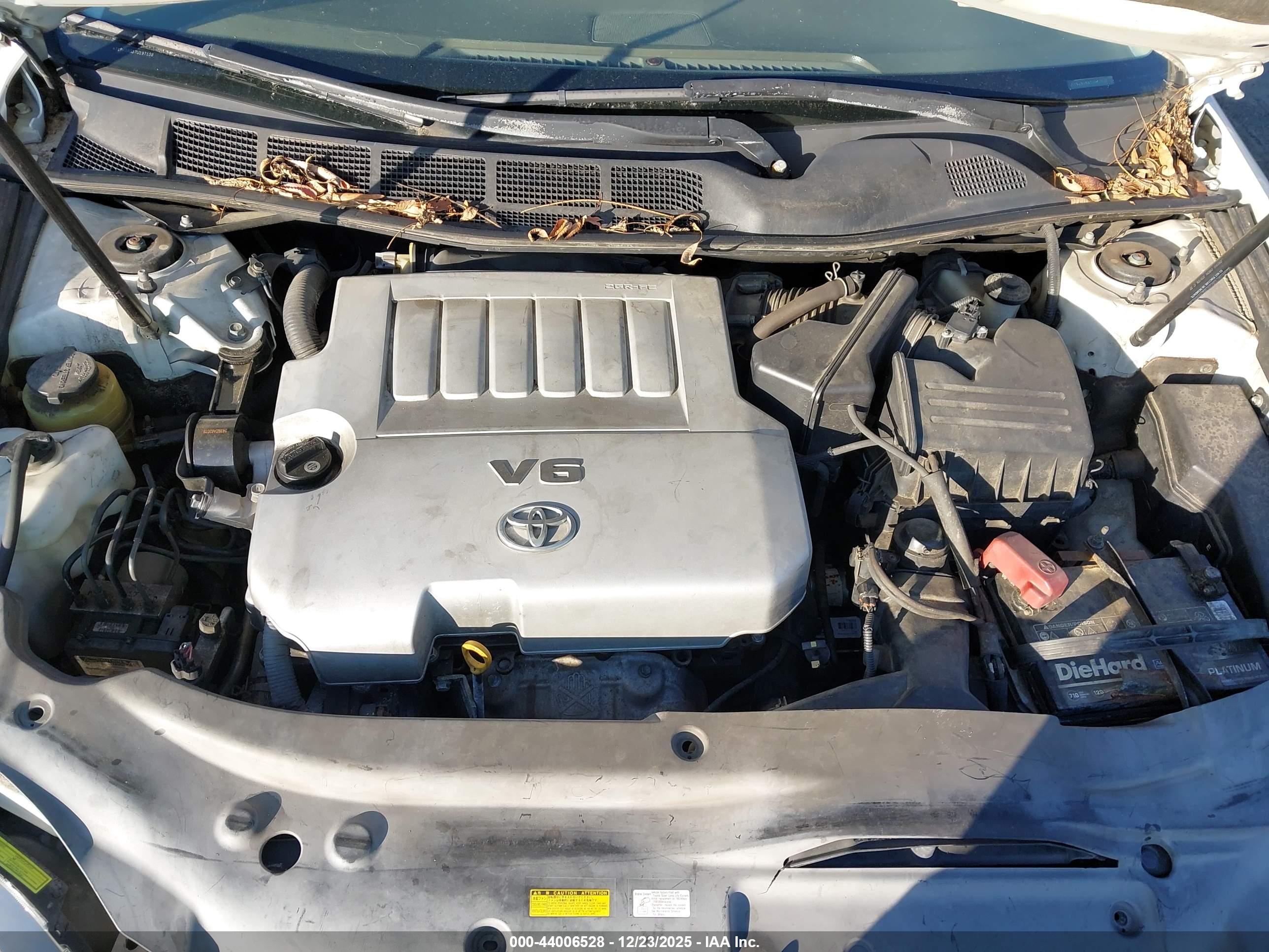 TOYOTA AVALON image 10