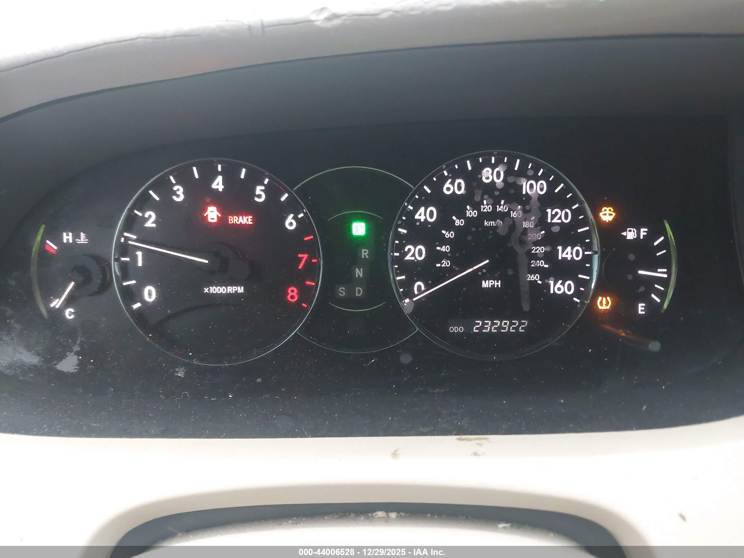 TOYOTA AVALON image 7