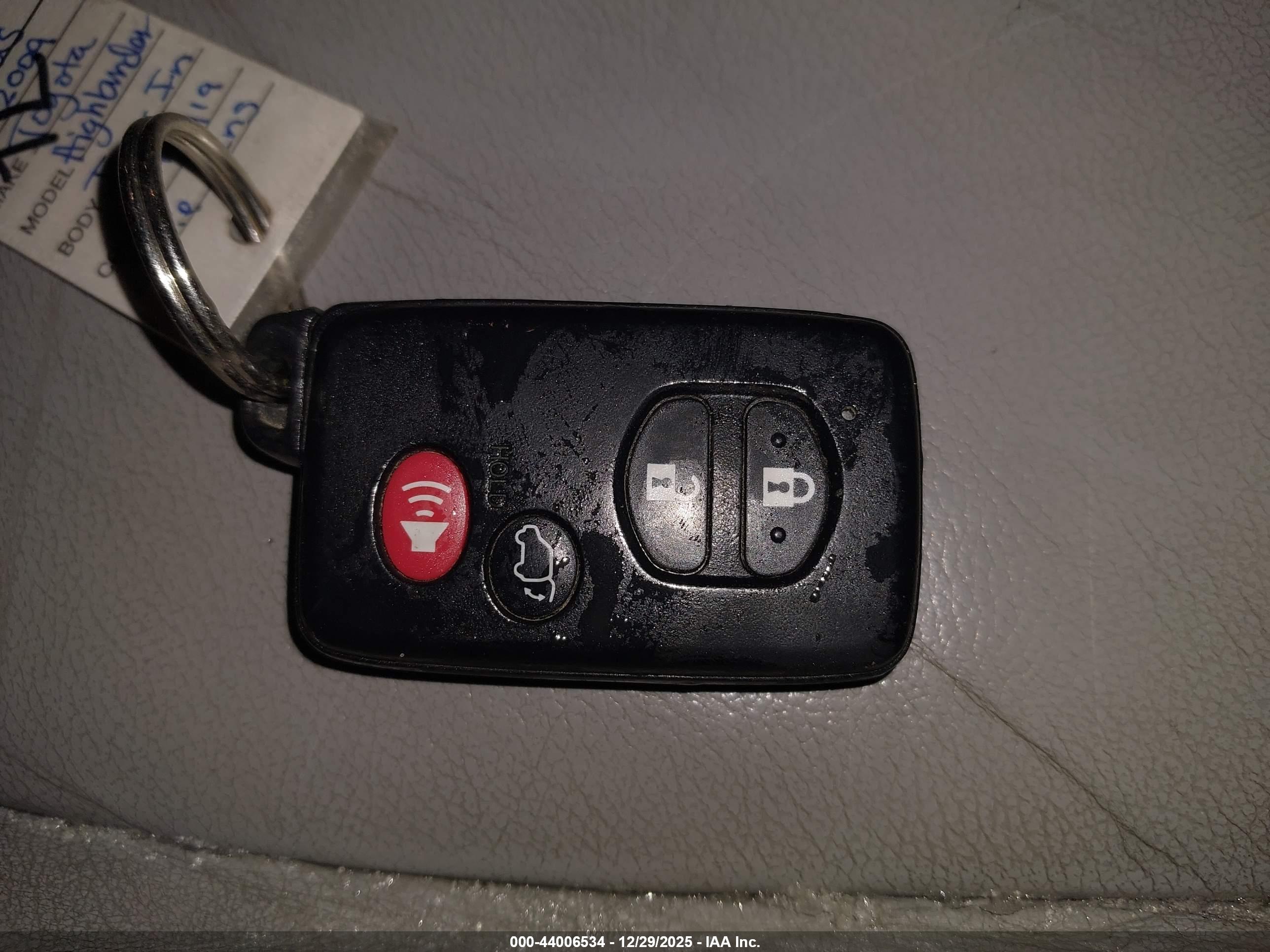 TOYOTA HIGHLANDER image 11