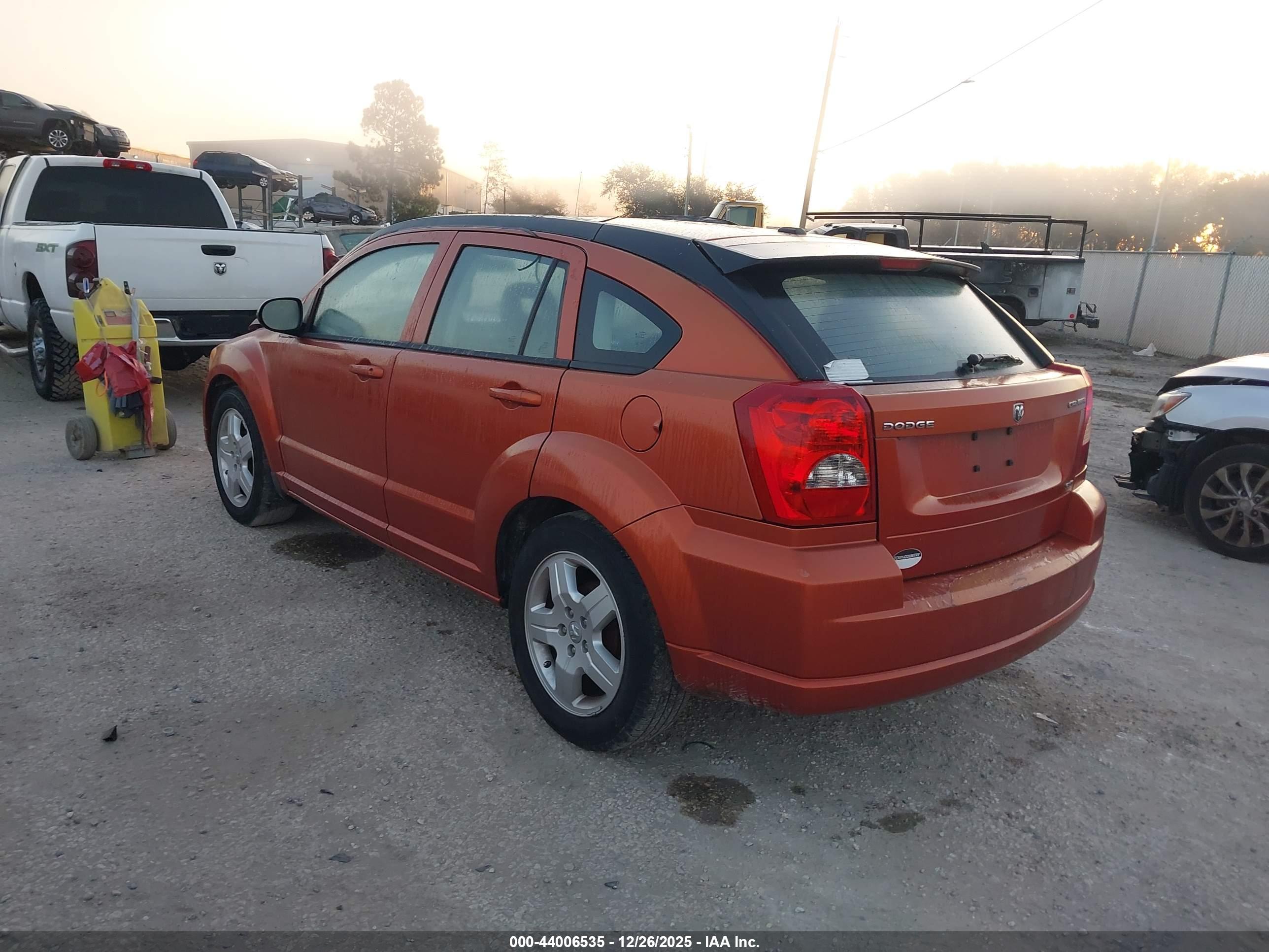 DODGE CALIBER image 3
