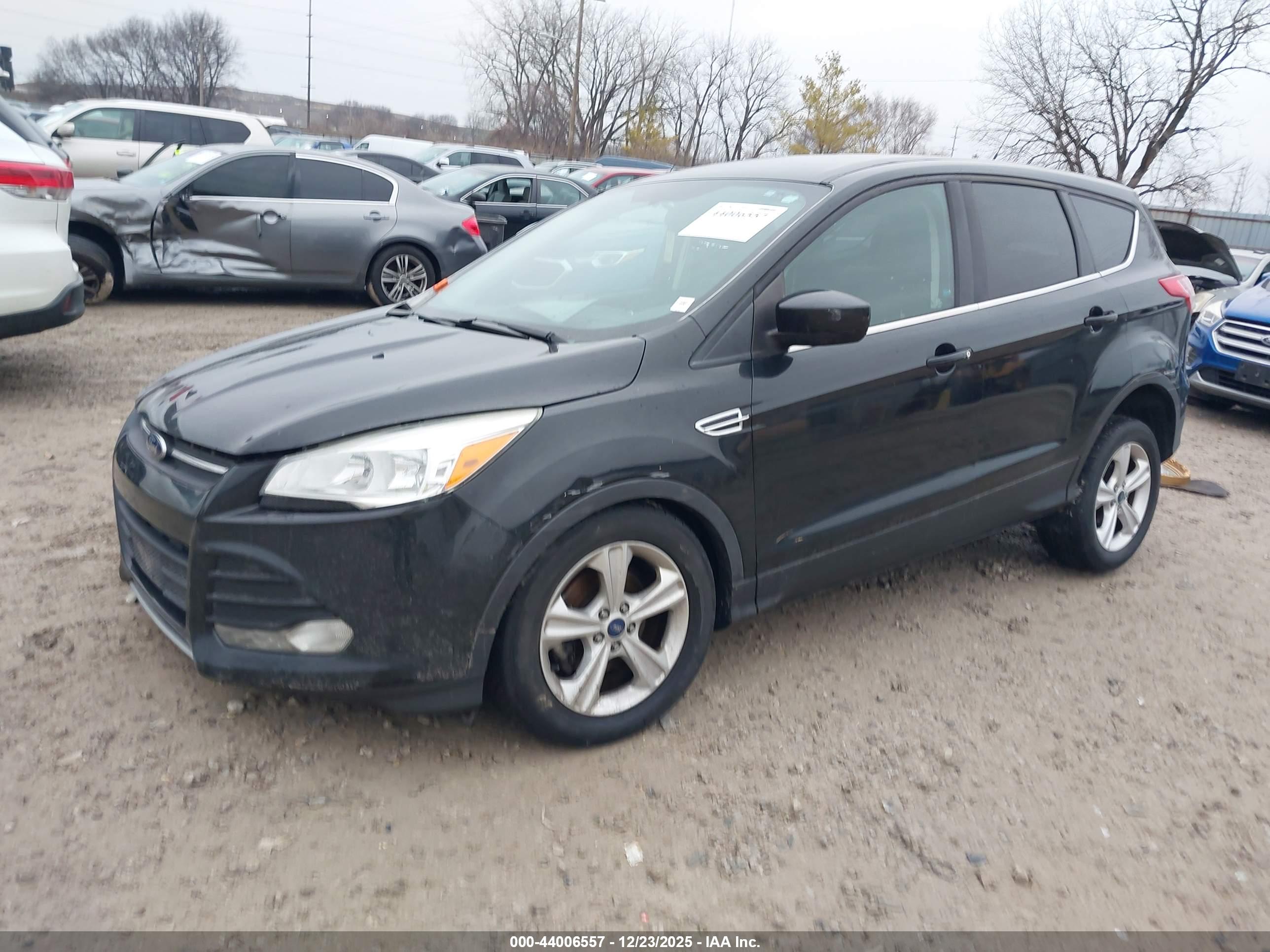 FORD ESCAPE image 2
