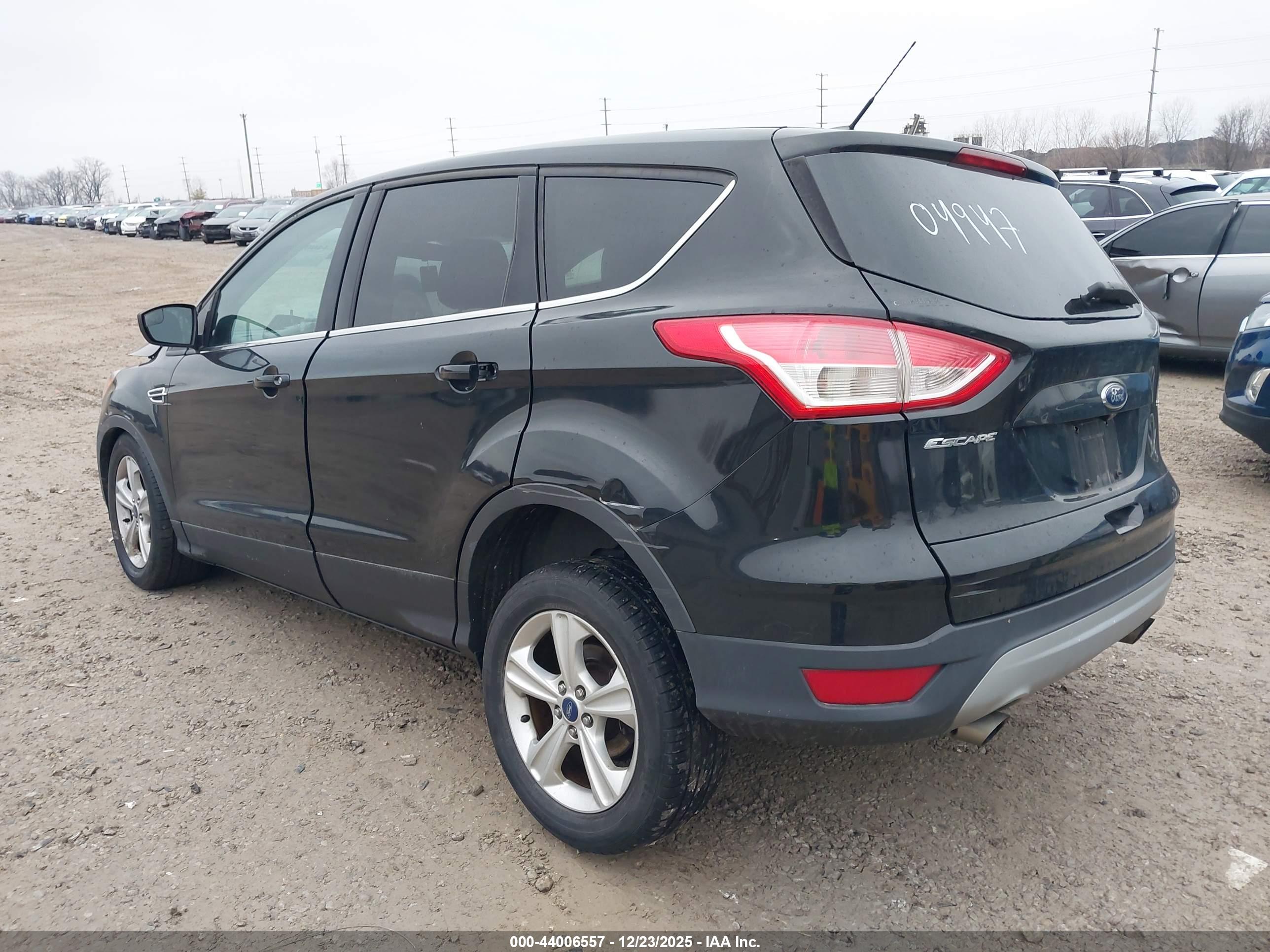 FORD ESCAPE image 3