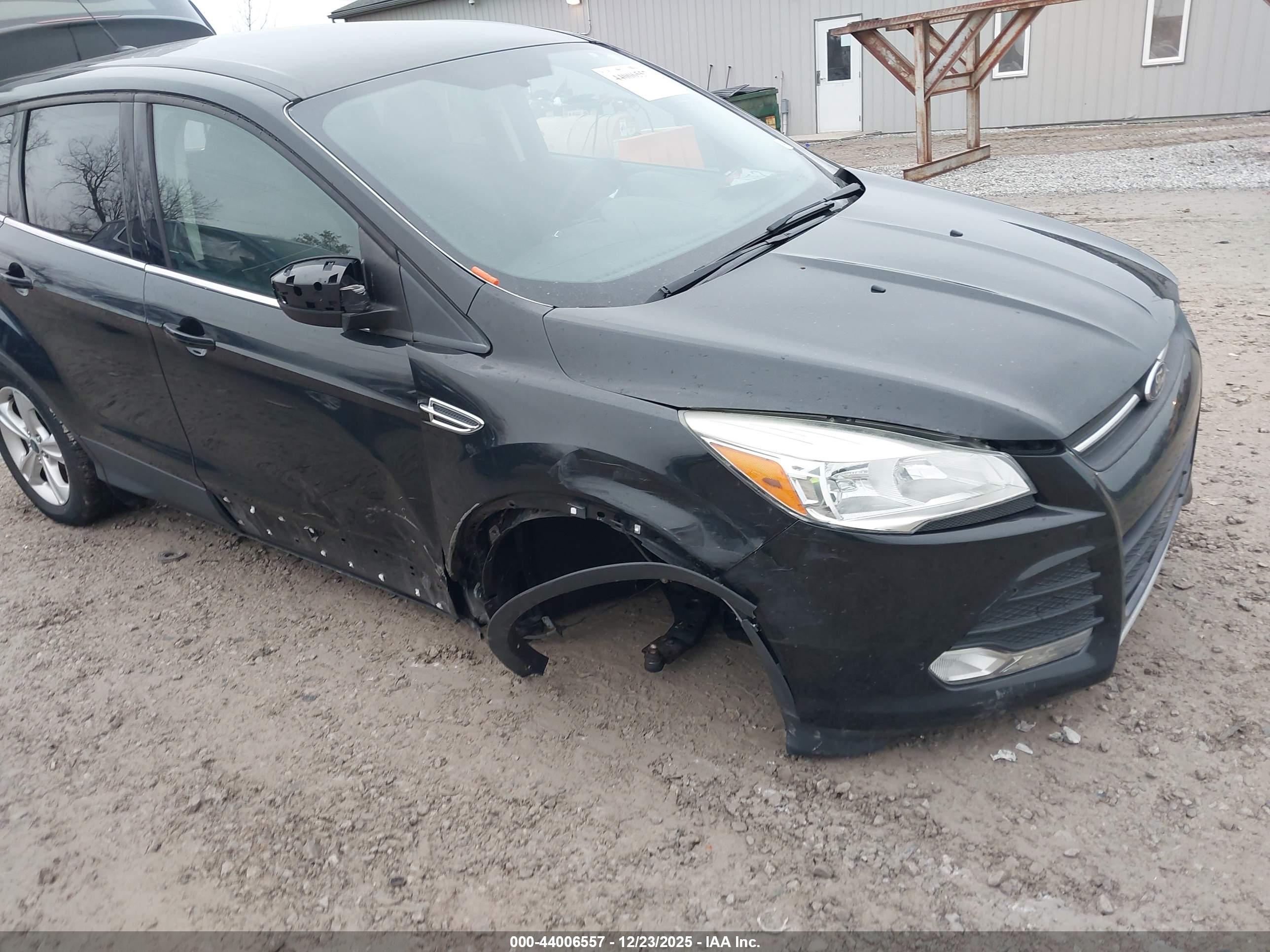 FORD ESCAPE image 6