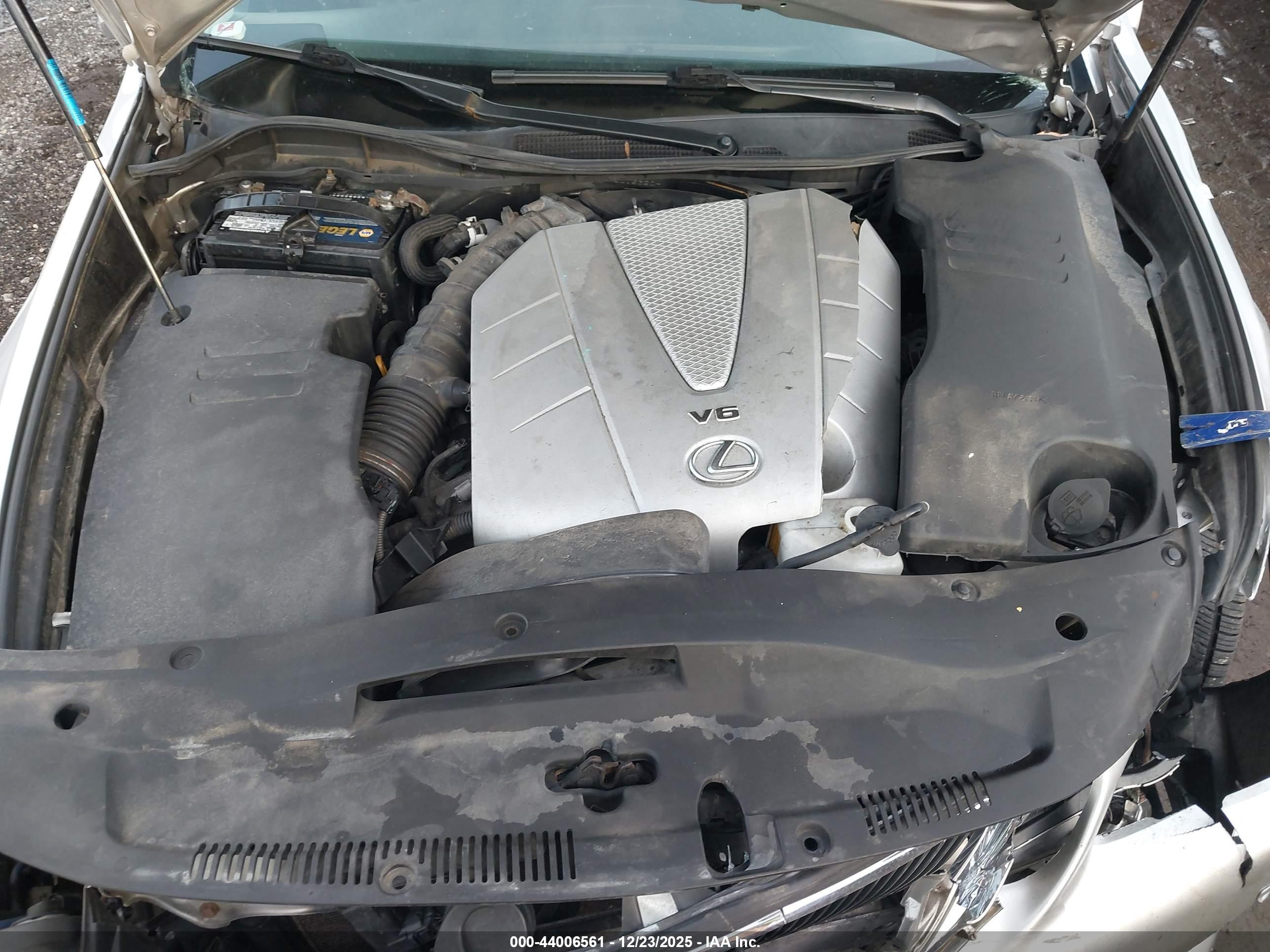 LEXUS GS image 10