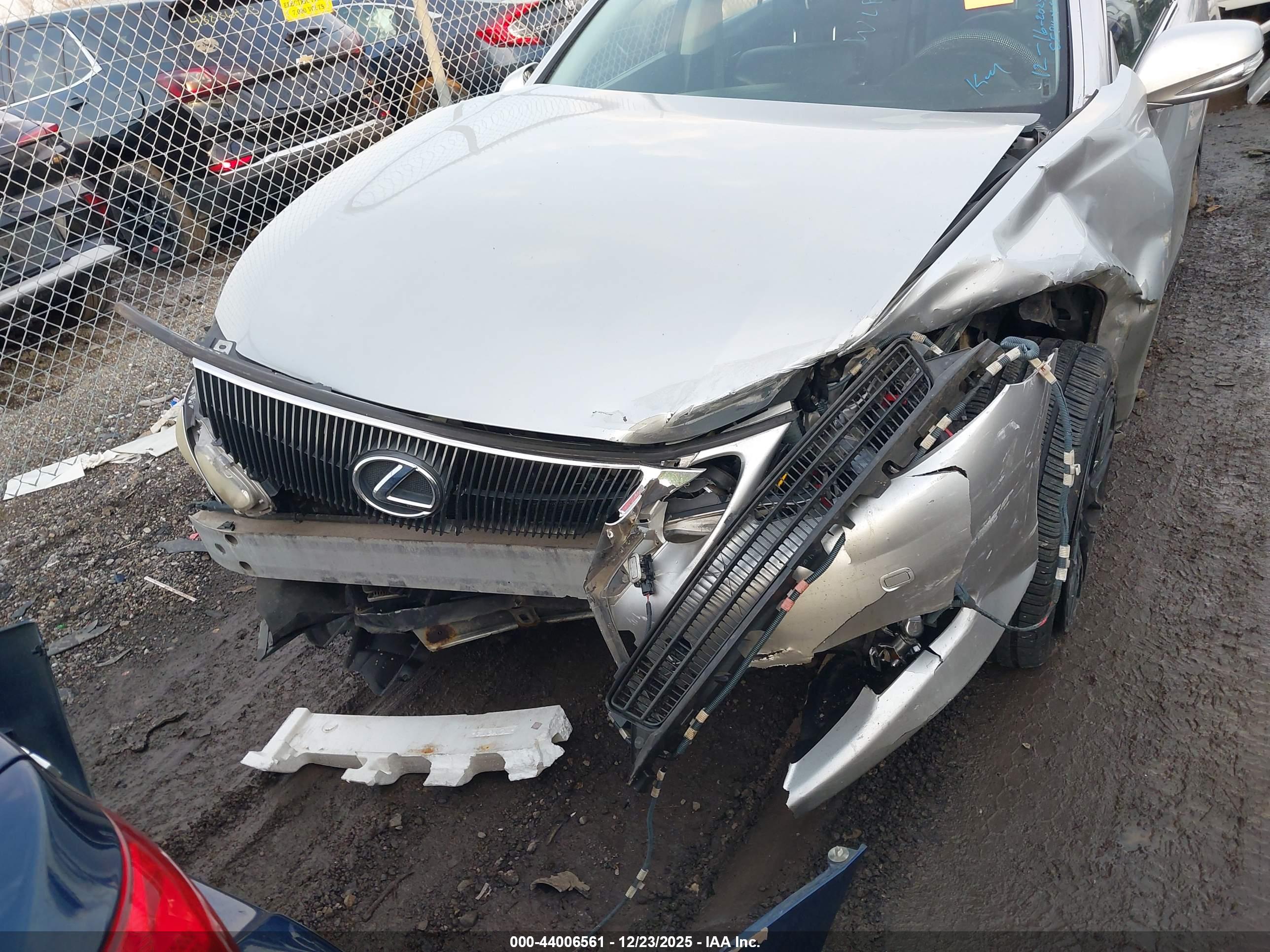LEXUS GS image 6