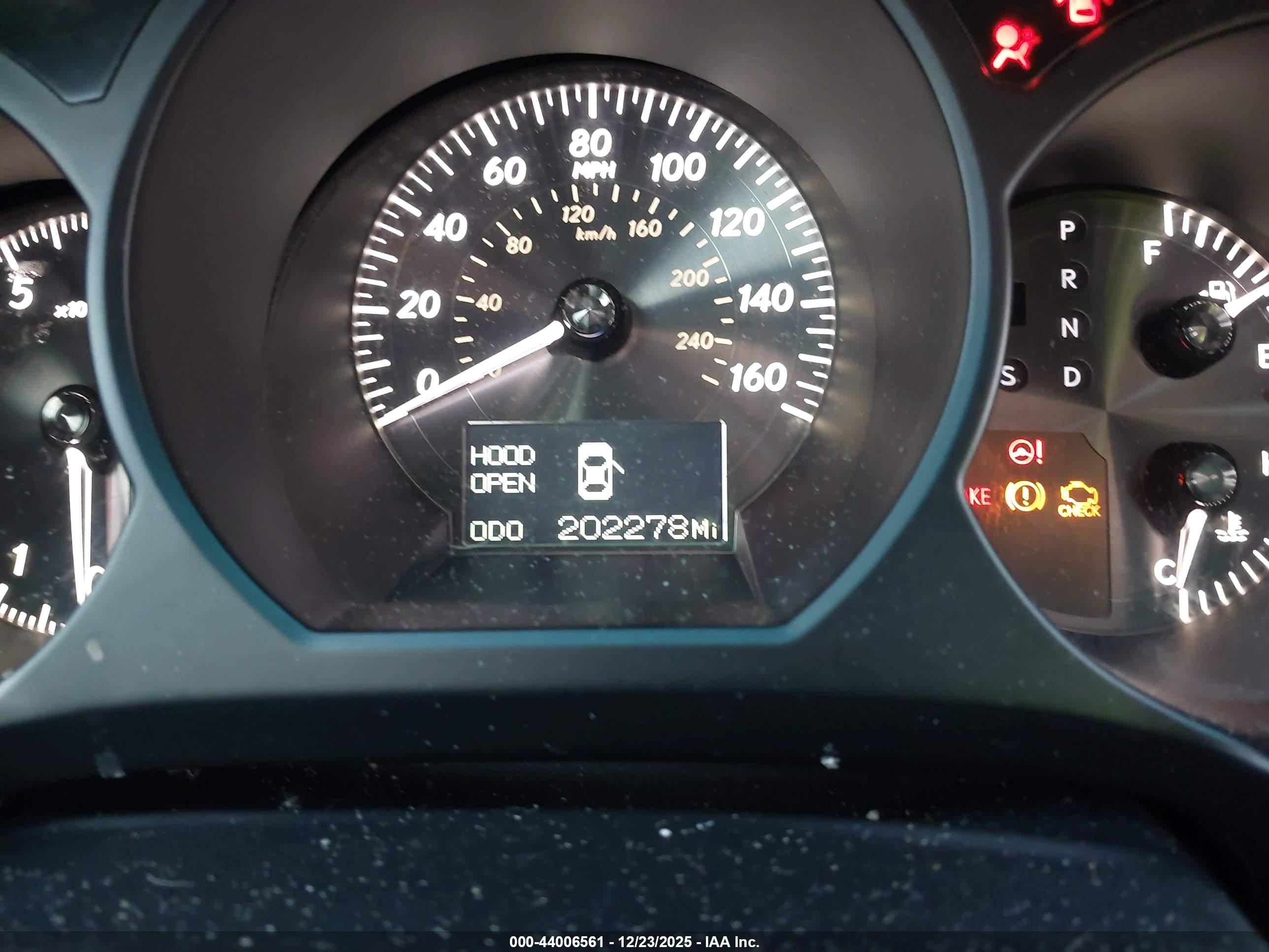 LEXUS GS image 7